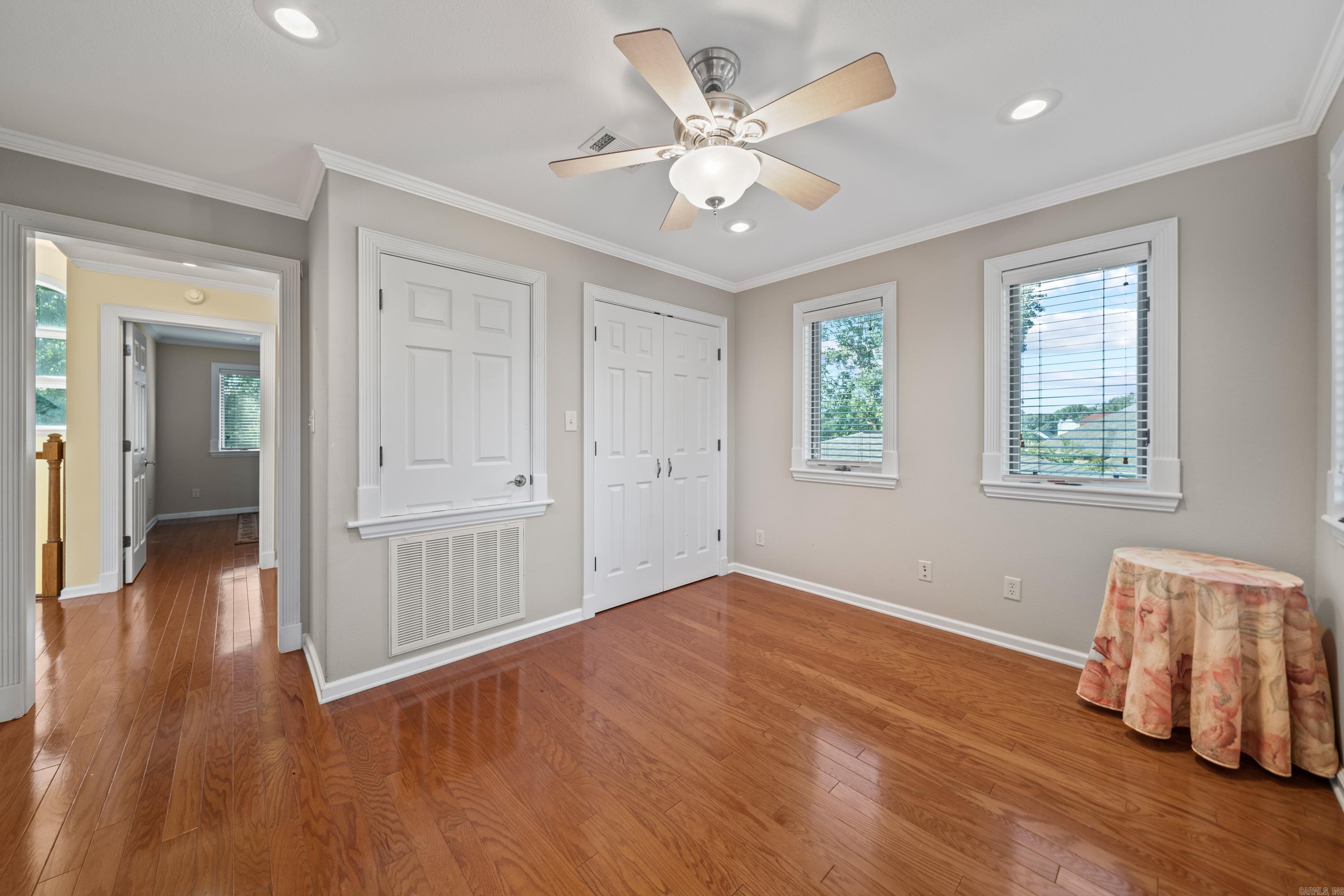 HUNTER HEIGHTS - Residential