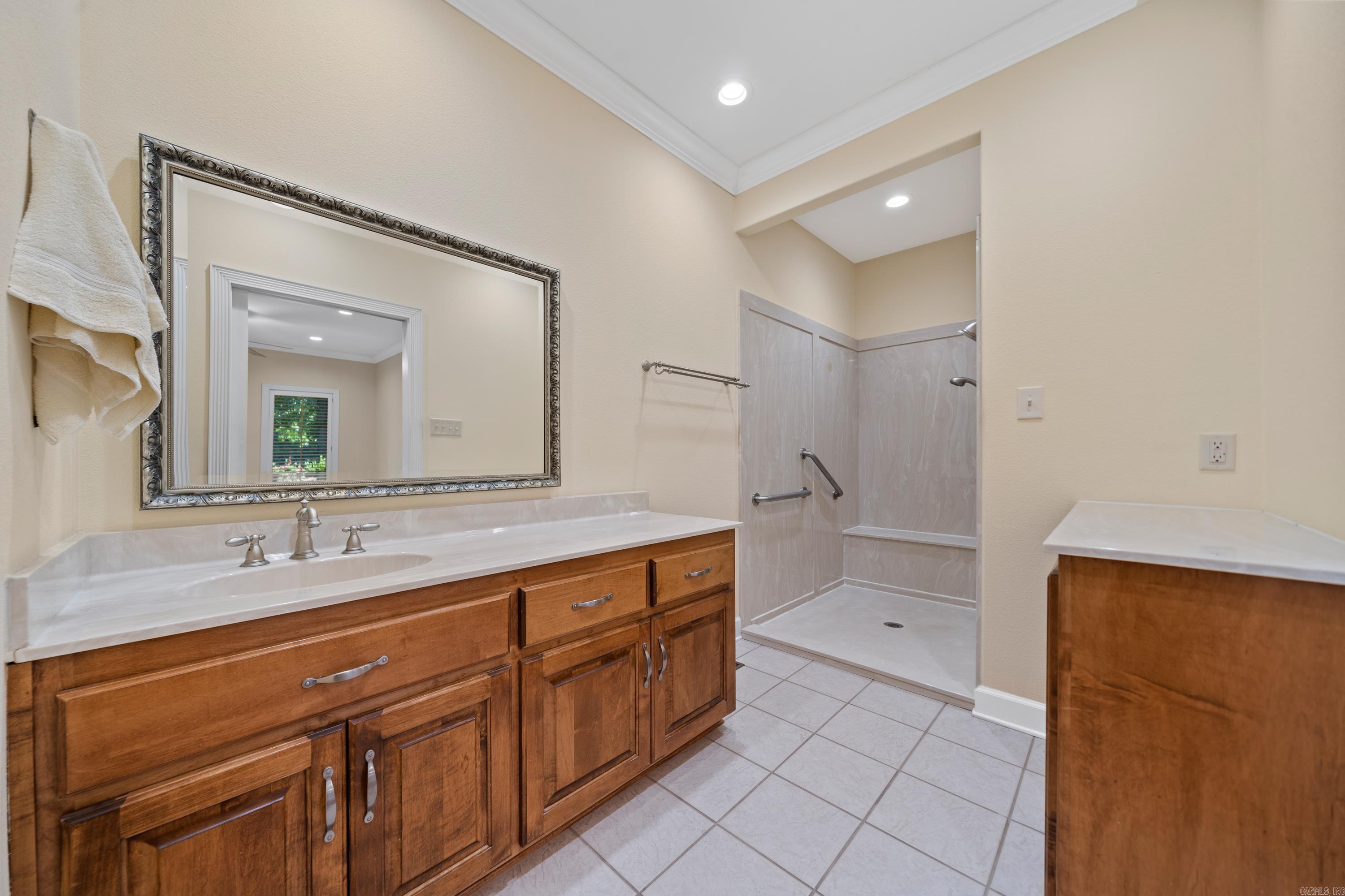 HUNTER HEIGHTS - Residential