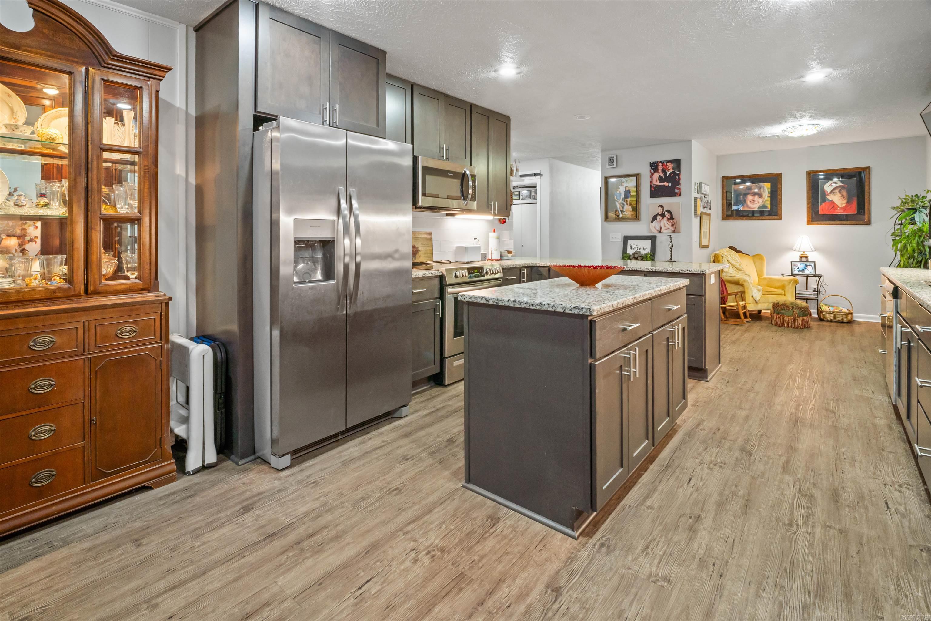 TREASURE HILL - Residential