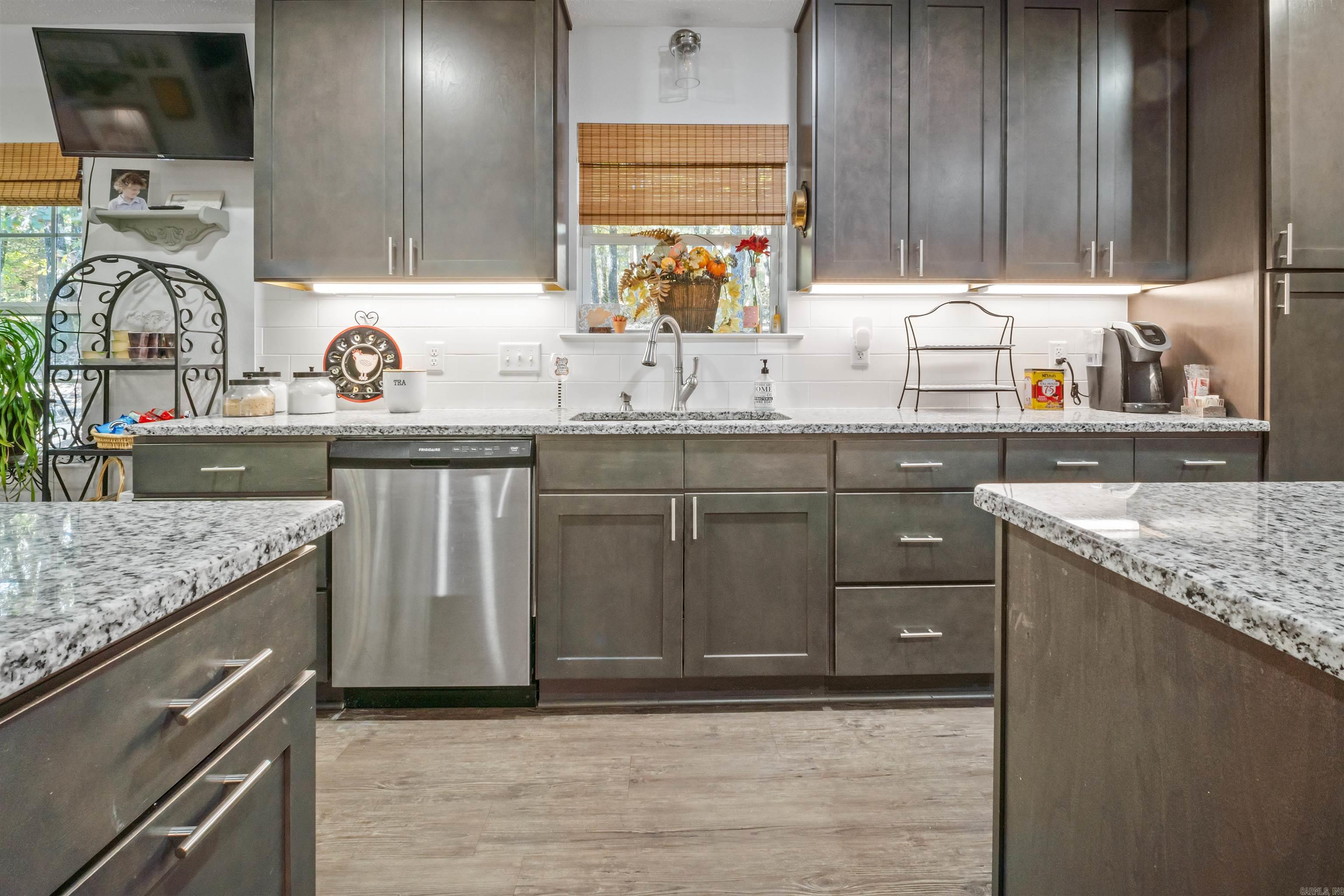 TREASURE HILL - Residential