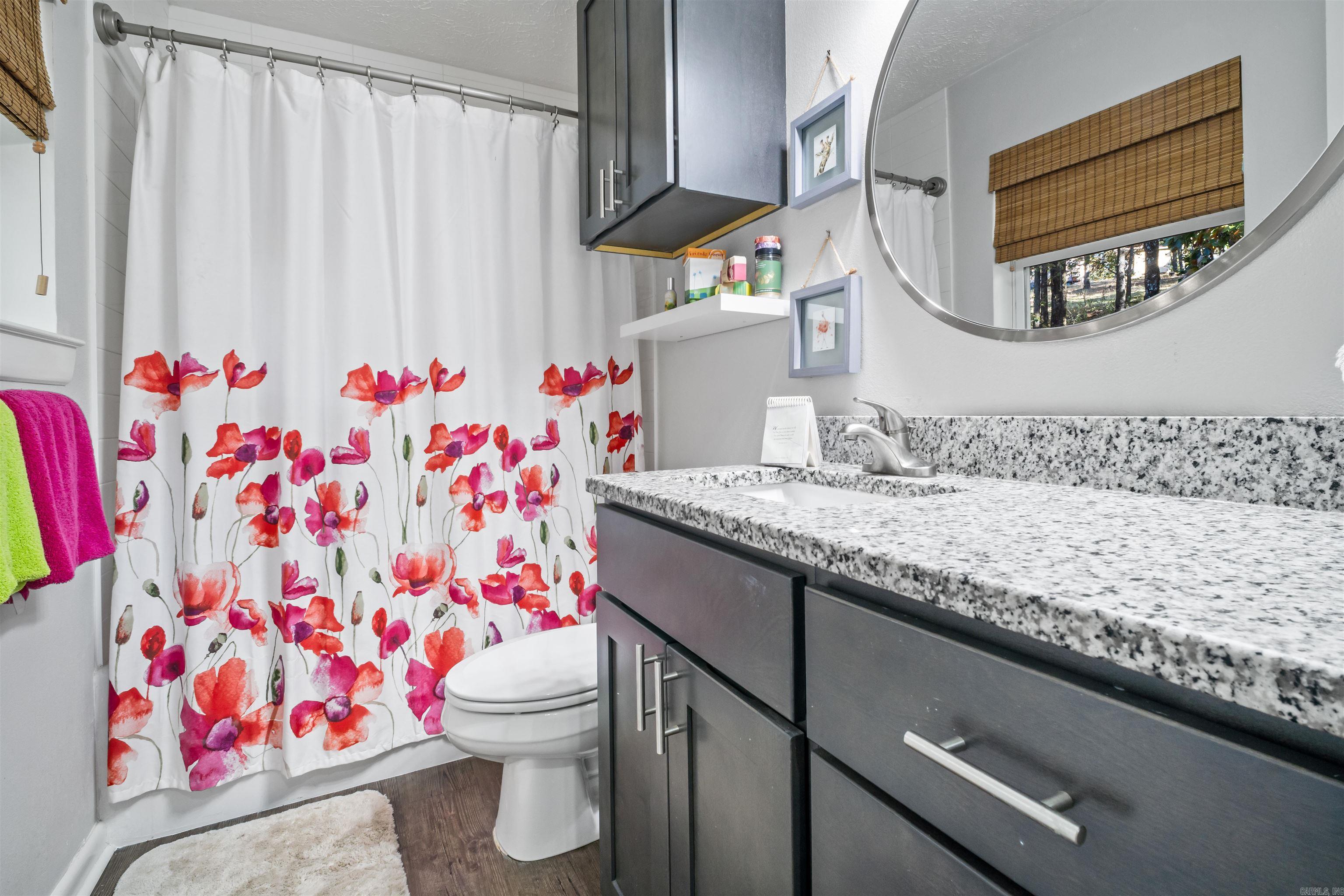 TREASURE HILL - Residential