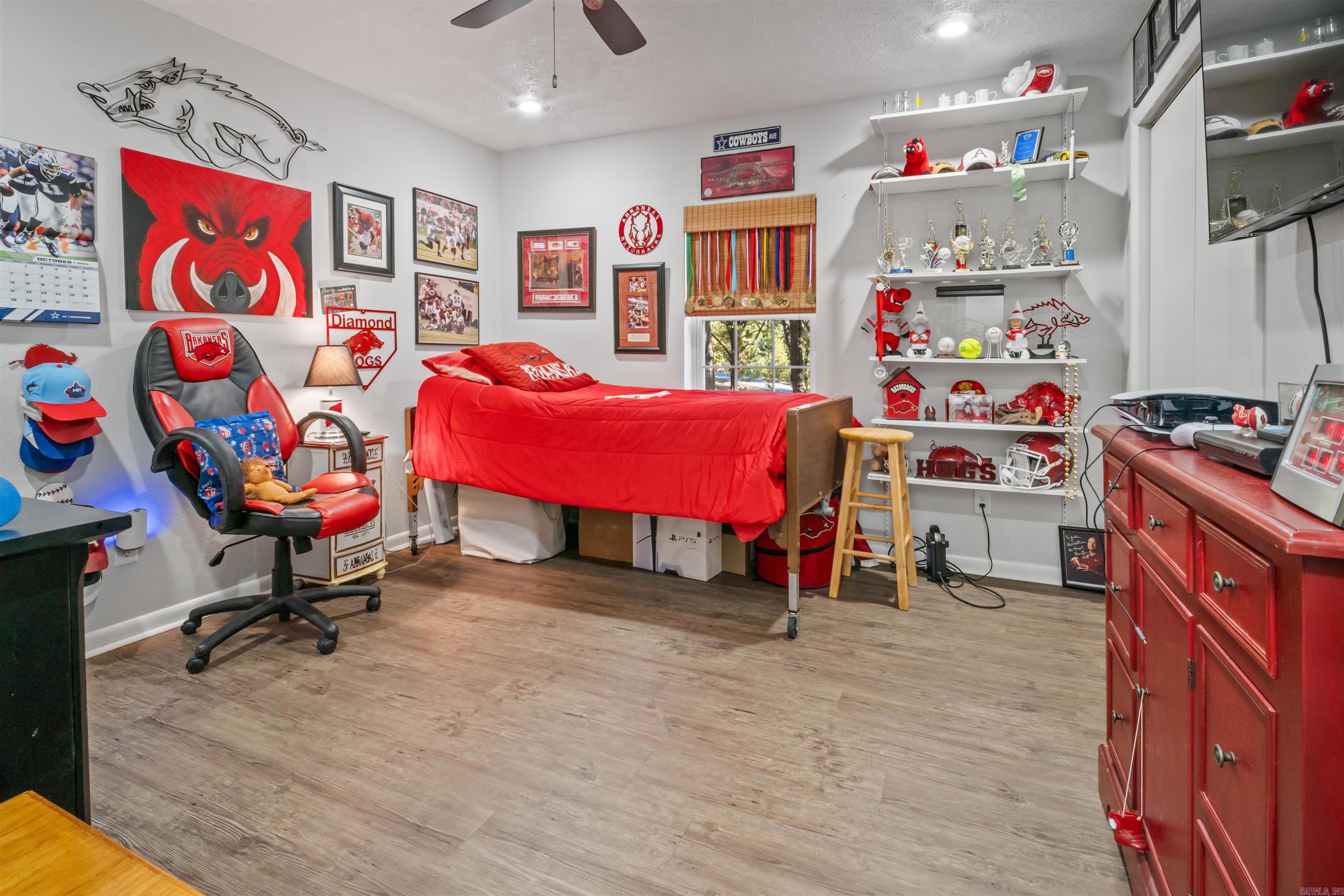 TREASURE HILL - Residential