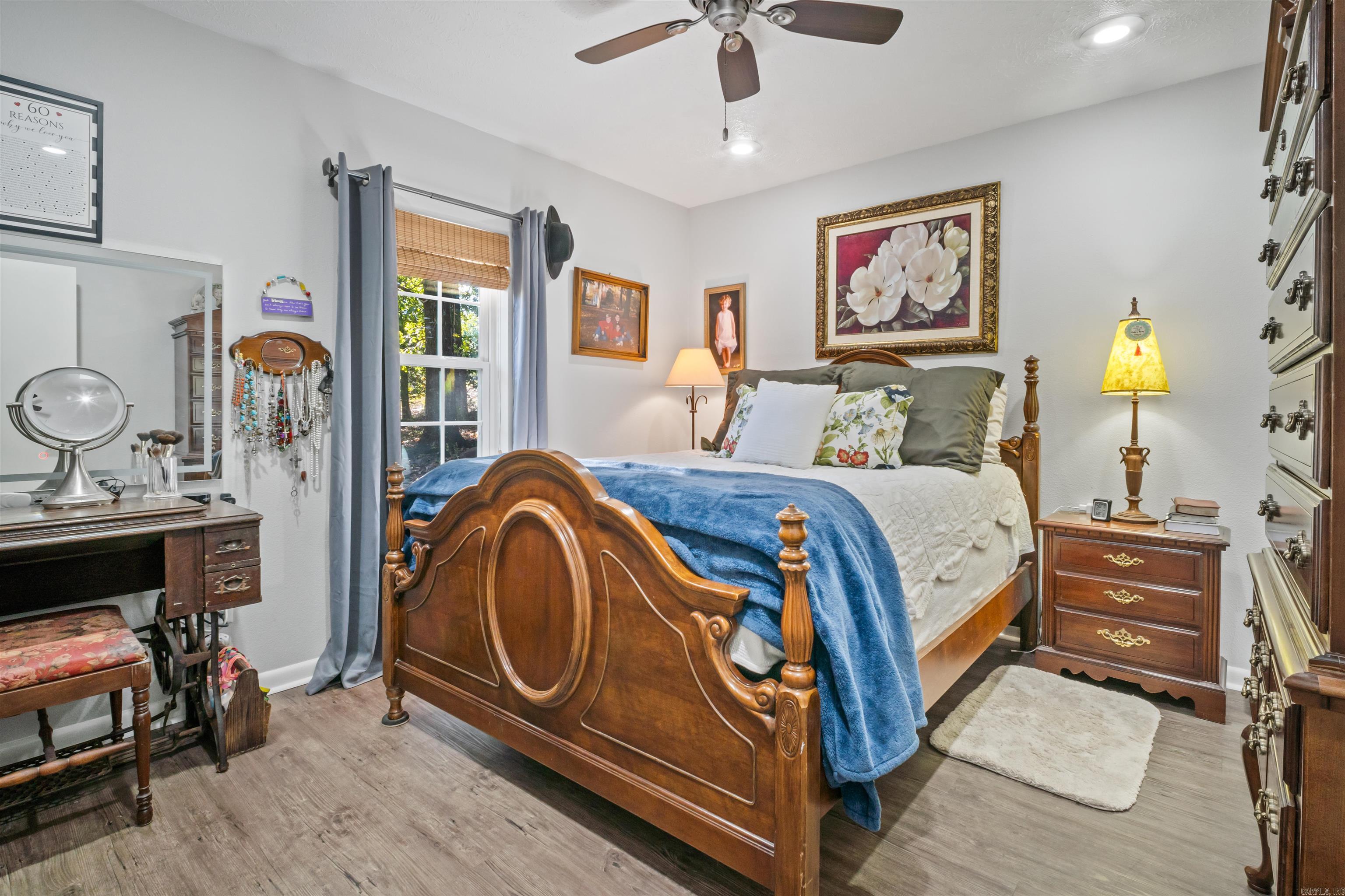 TREASURE HILL - Residential