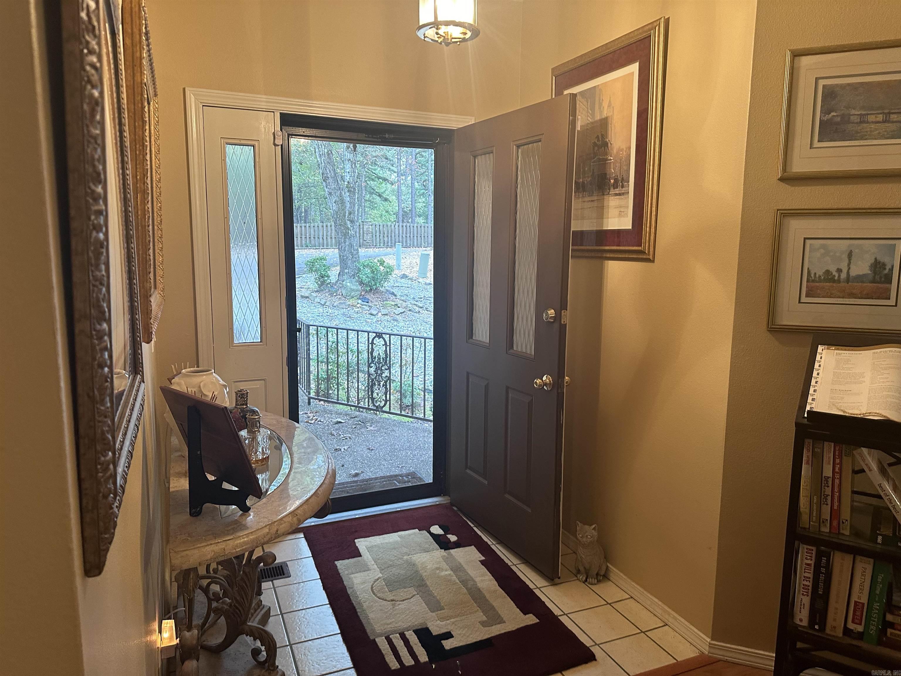 Villa Alegre Courts - Residential