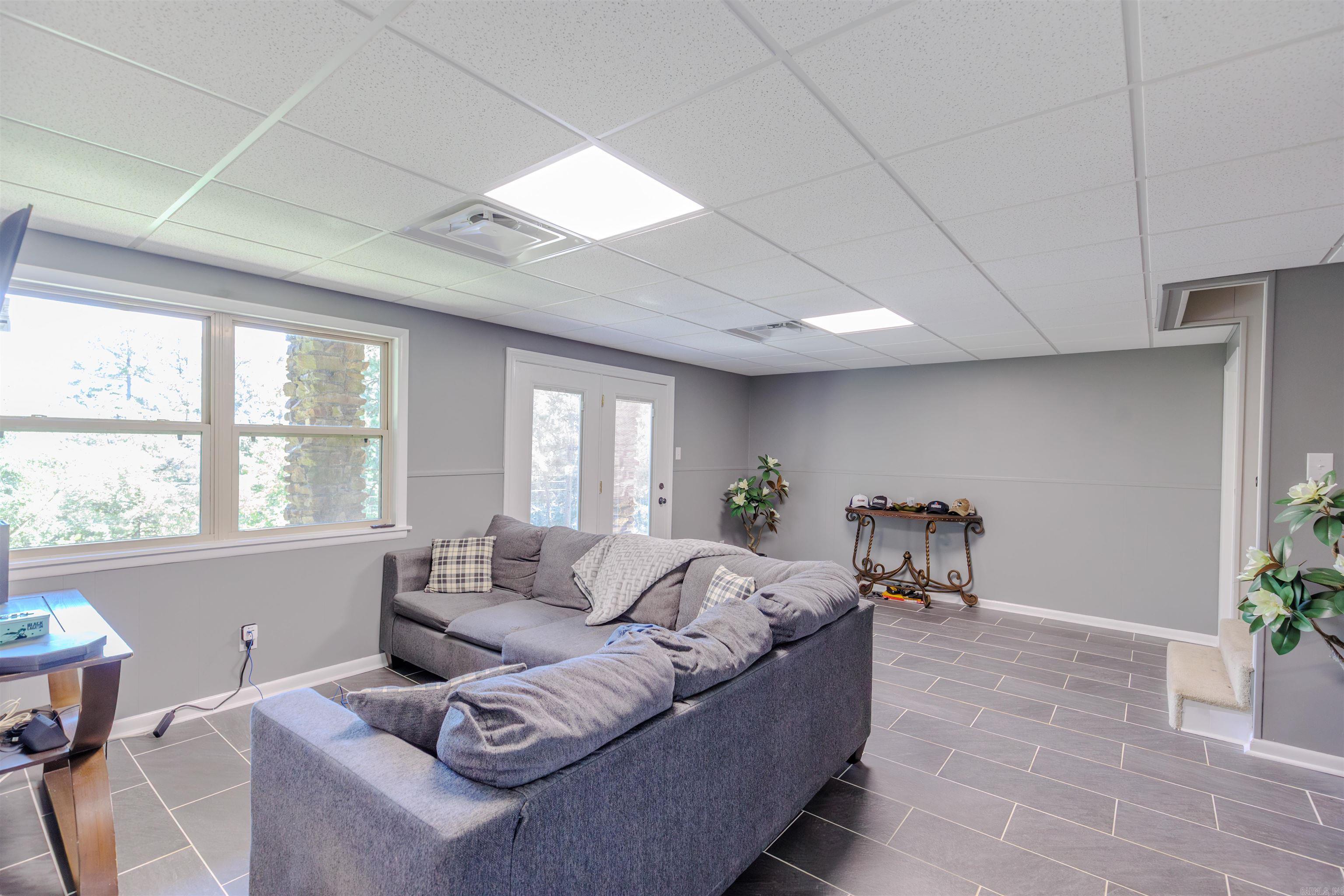 Perryville City Acerage - Residential