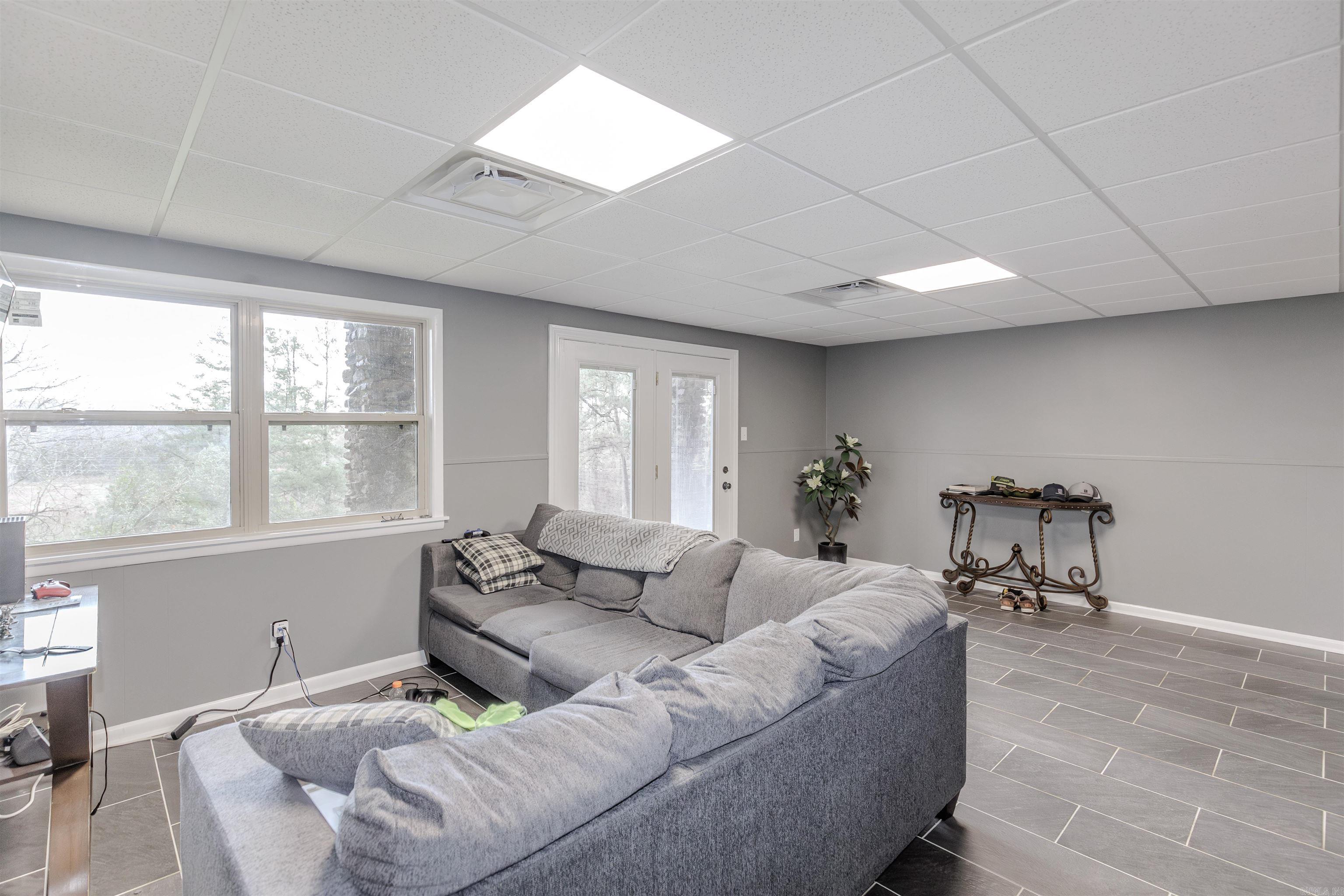 Perryville City Acerage - Residential