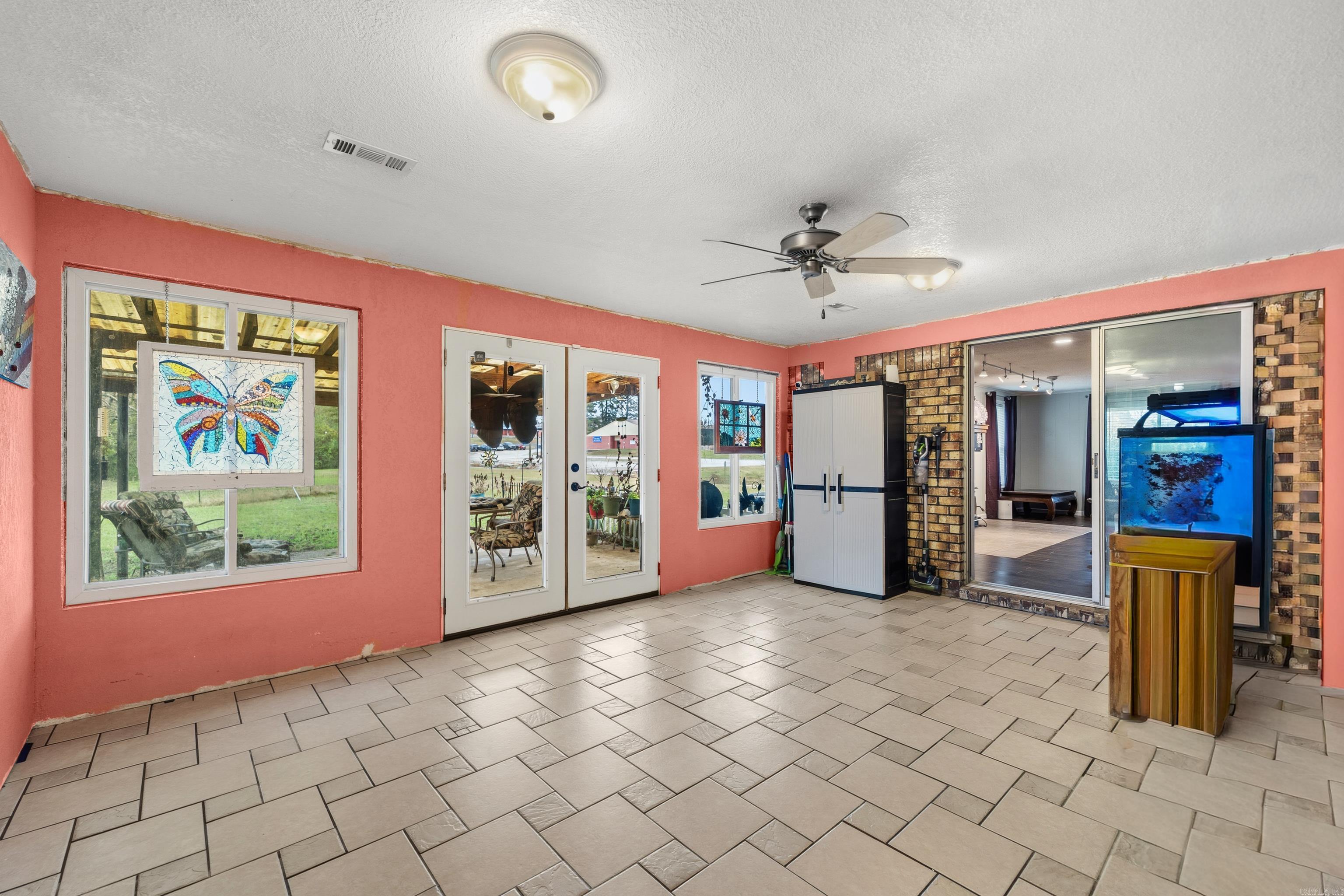 BISMARCK ESTATES - Residential