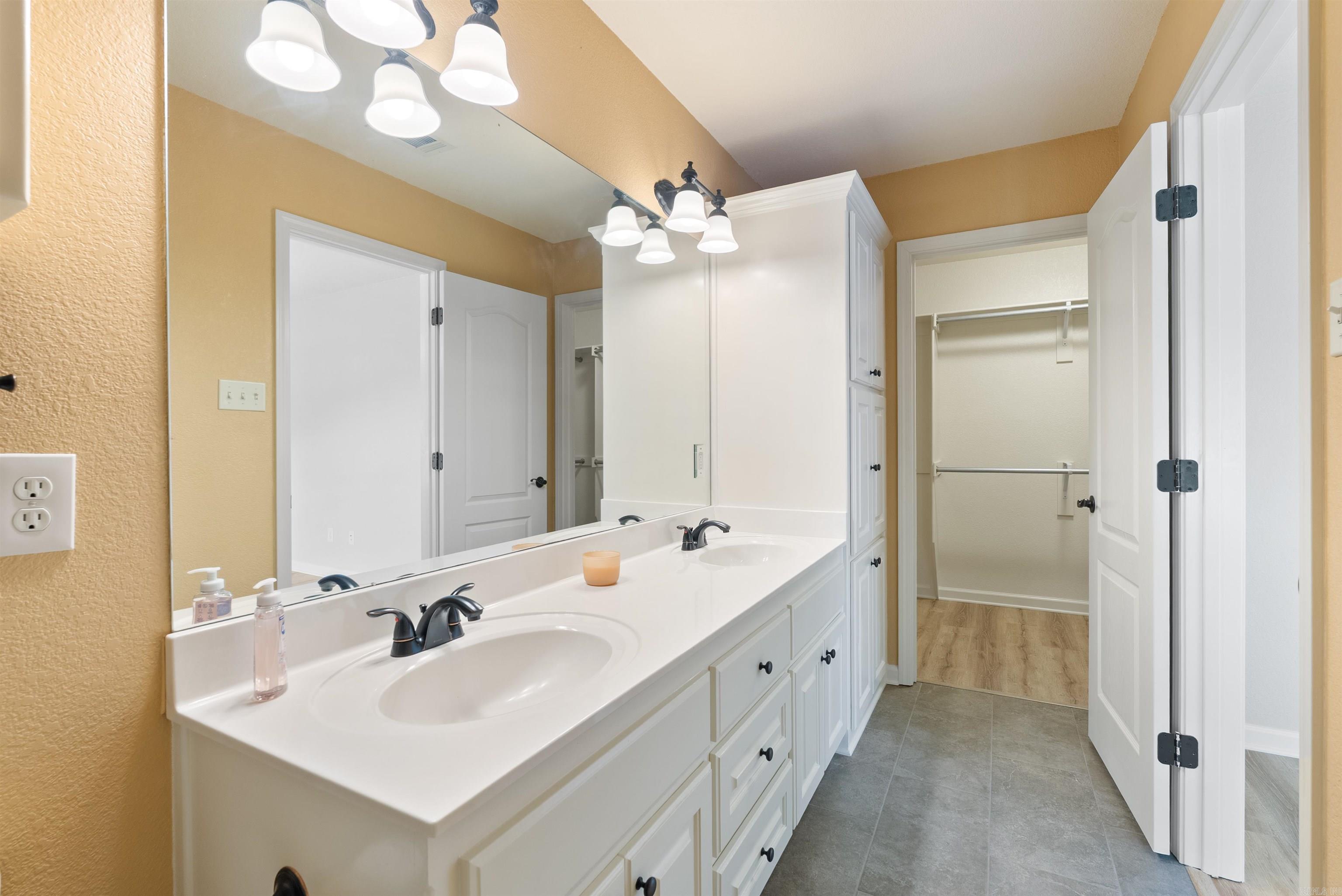 Orchad Hollow - Residential