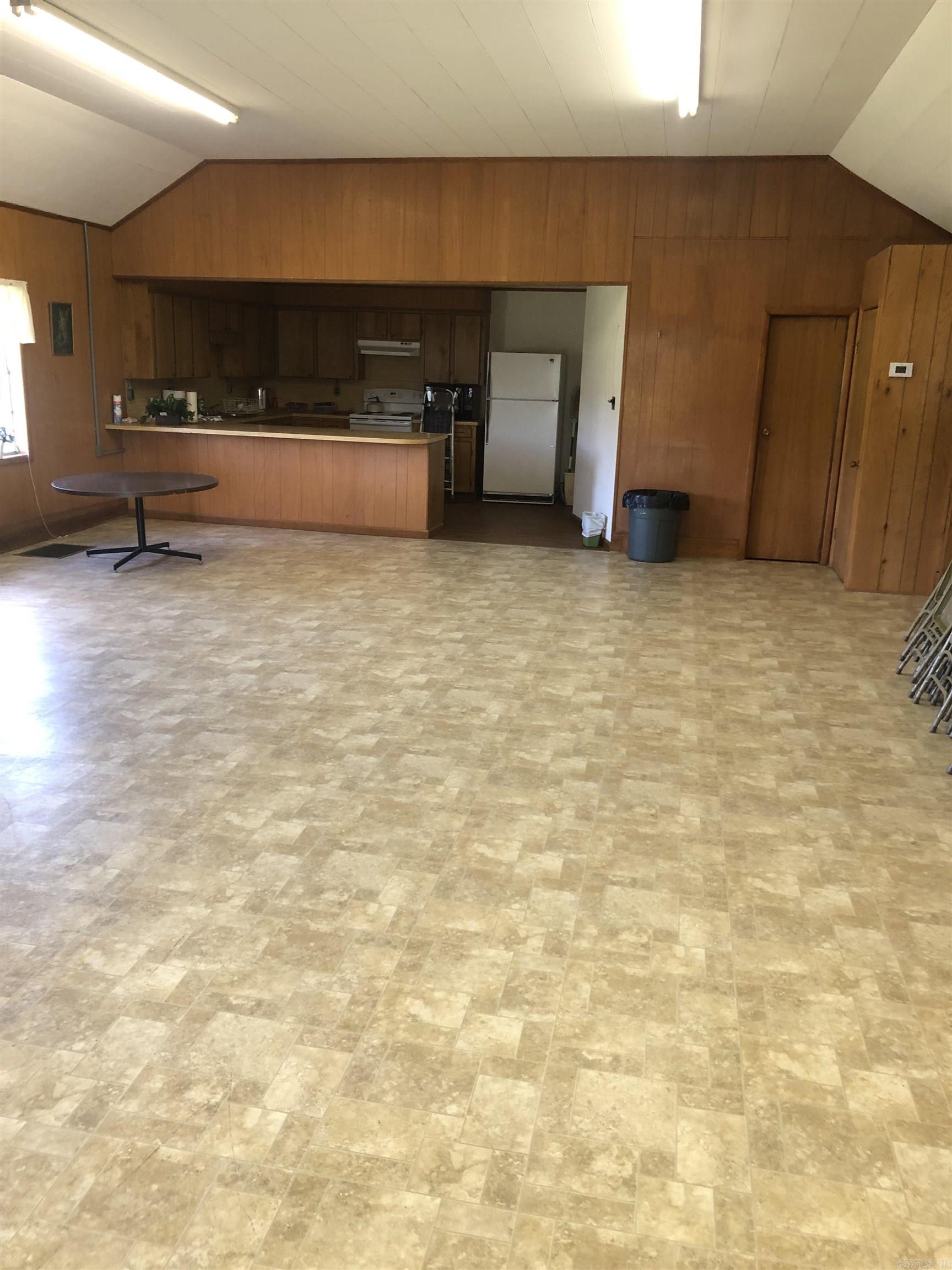 Metes & Bounds - Commercial Sale