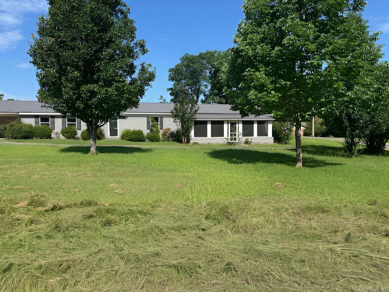 Come take a look at this home! 3 bedrooms, 2 full baths, screened porch, outdoor storage, and so much more! *Agents see Remarks* “This property has been placed in an upcoming online event. All bids should be submitted at www.xome.com (void where prohibited). All offers received prior to the event period should be submitted by the buyer or buyer's agent by clicking on the “Make Offer” button on the Property Details page on Xome.com. All offers will be reviewed and responded to within 3 business days. All properties are subject to a 5% buyer’s premium pursuant to the Auction Participation Agreement and Terms & Conditions (minimums will apply).
