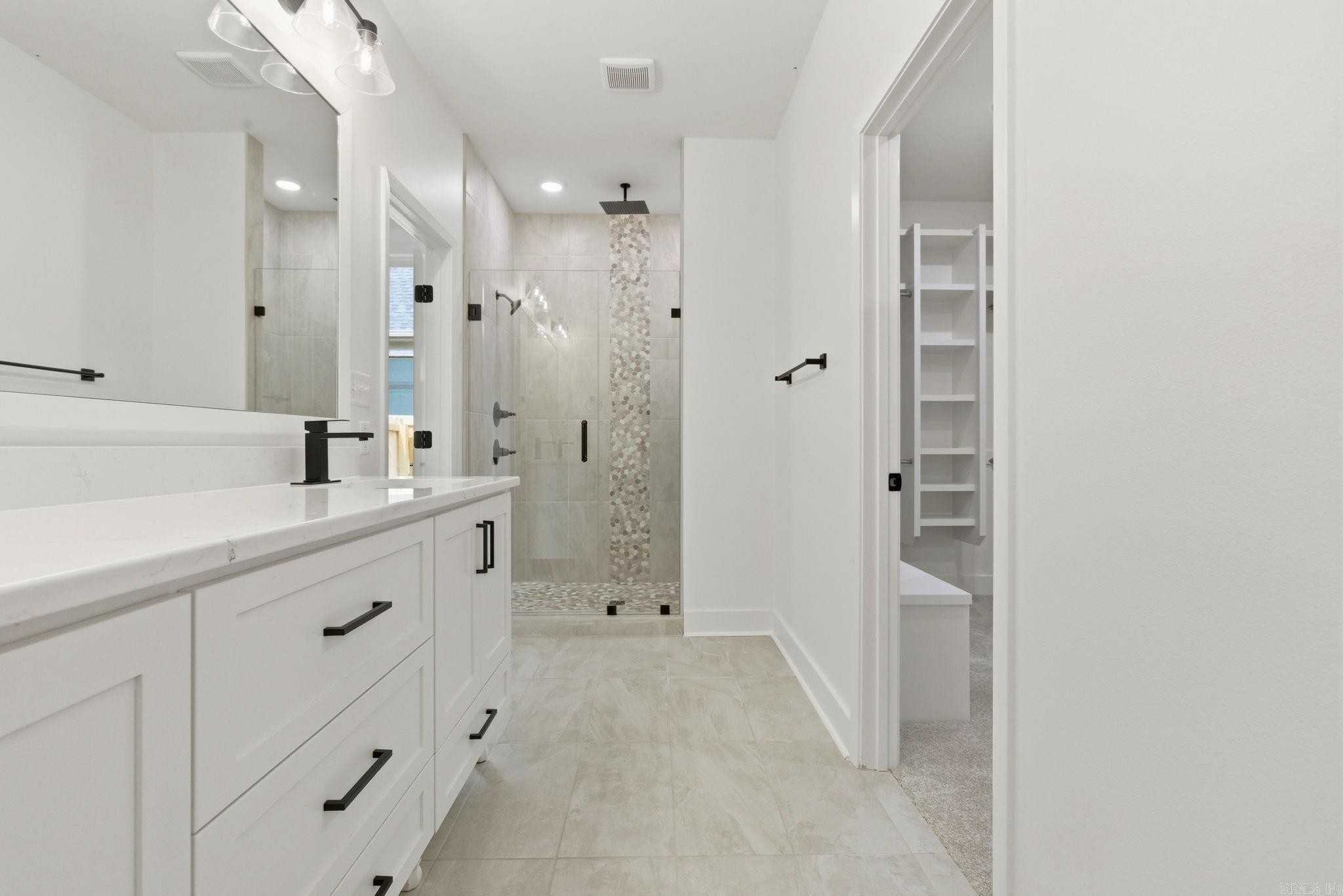 CREEKSIDE - Residential