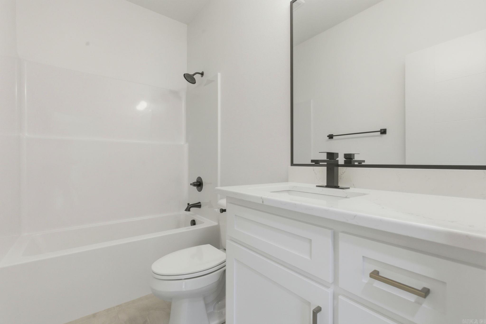 CREEKSIDE - Residential