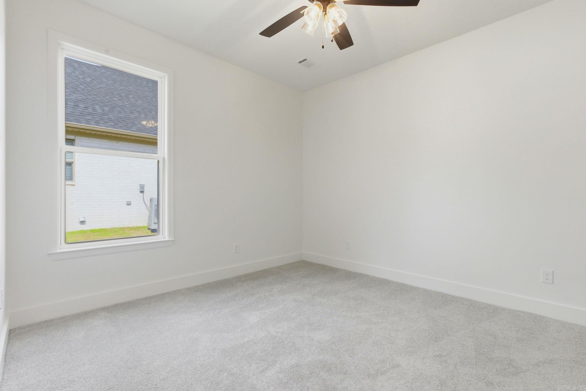 CREEKSIDE - Residential