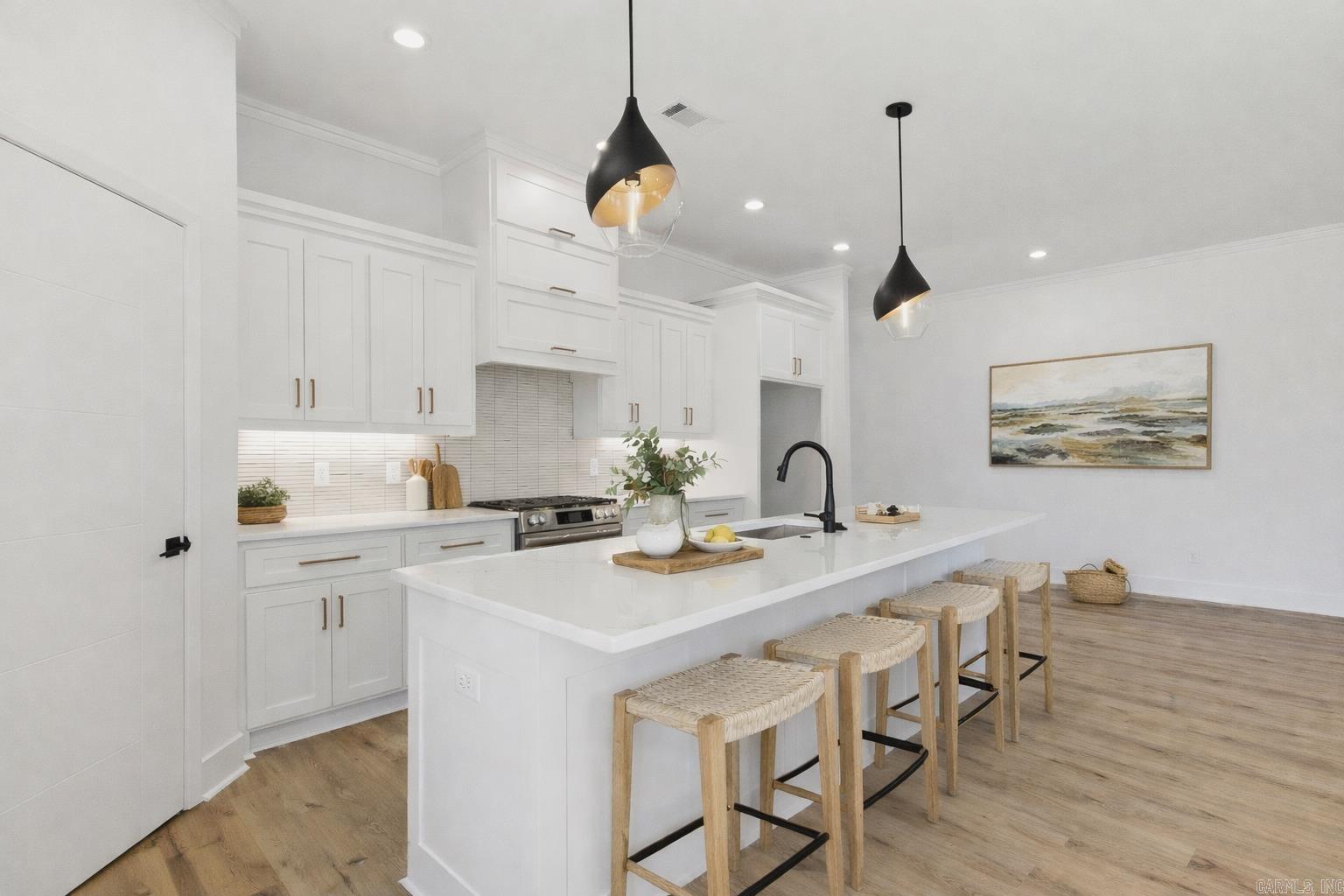 CREEKSIDE - Residential