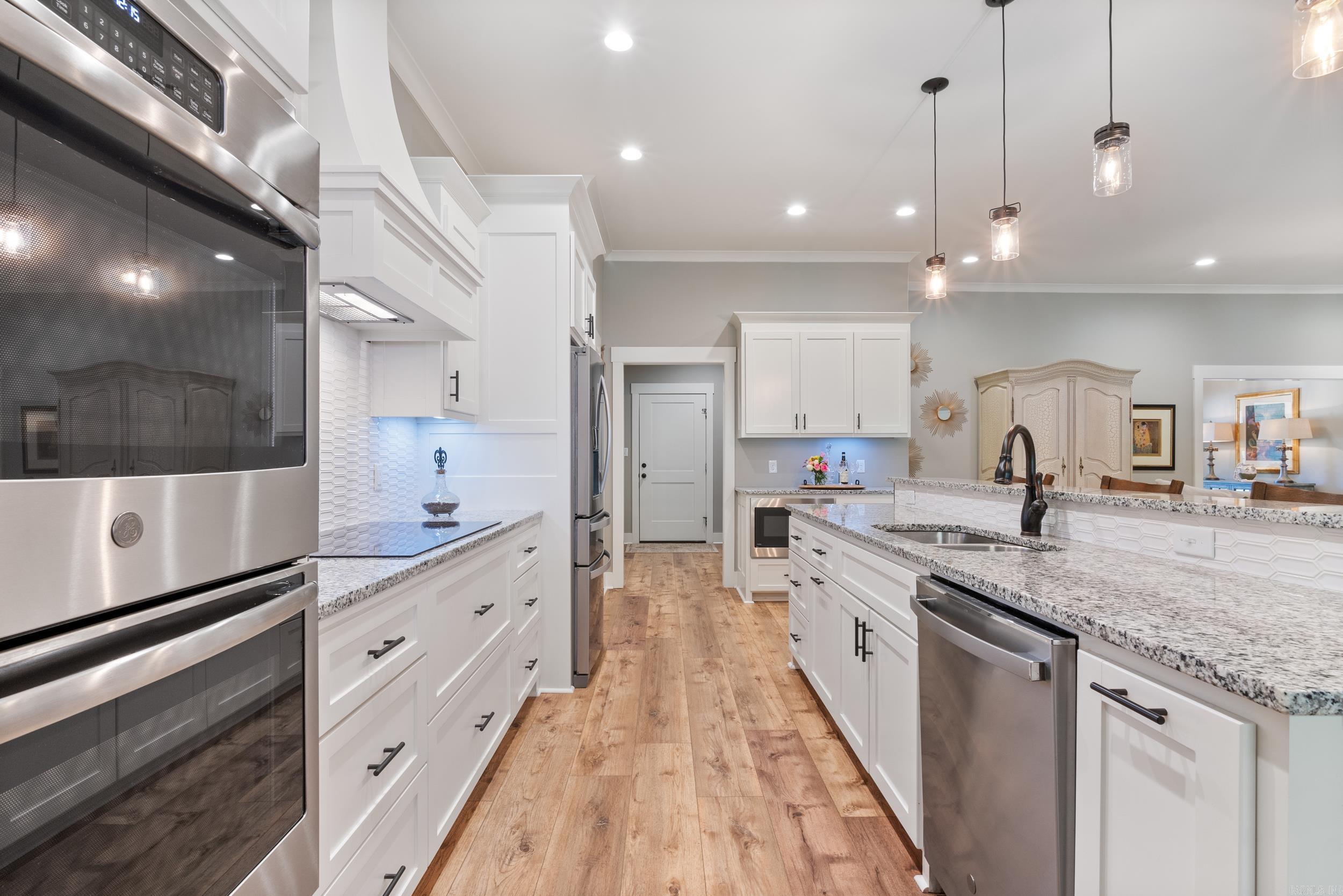 ARBORVINE ESTATES - Residential