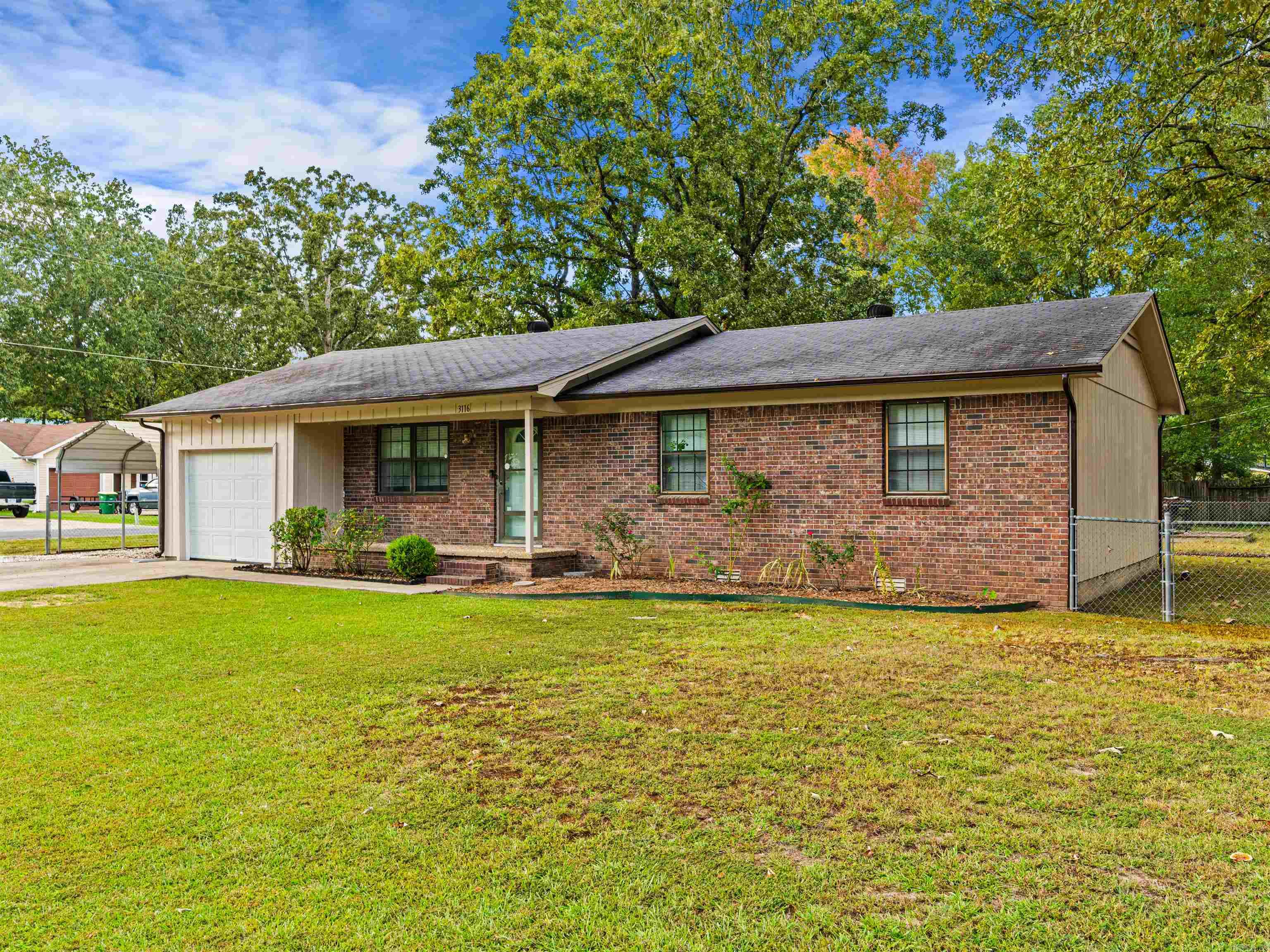 Oh! Sooo Charming Home nestled on a corner lot in the heart of Sherwood. This 3 Bedroom 1.5 Bathroom has beautiful flooring throughout and fresh paint. Large Living area and separate dining area for lot's of family fun. The fenced backyard and 12x18 Storage building with electricity are a bonus!
