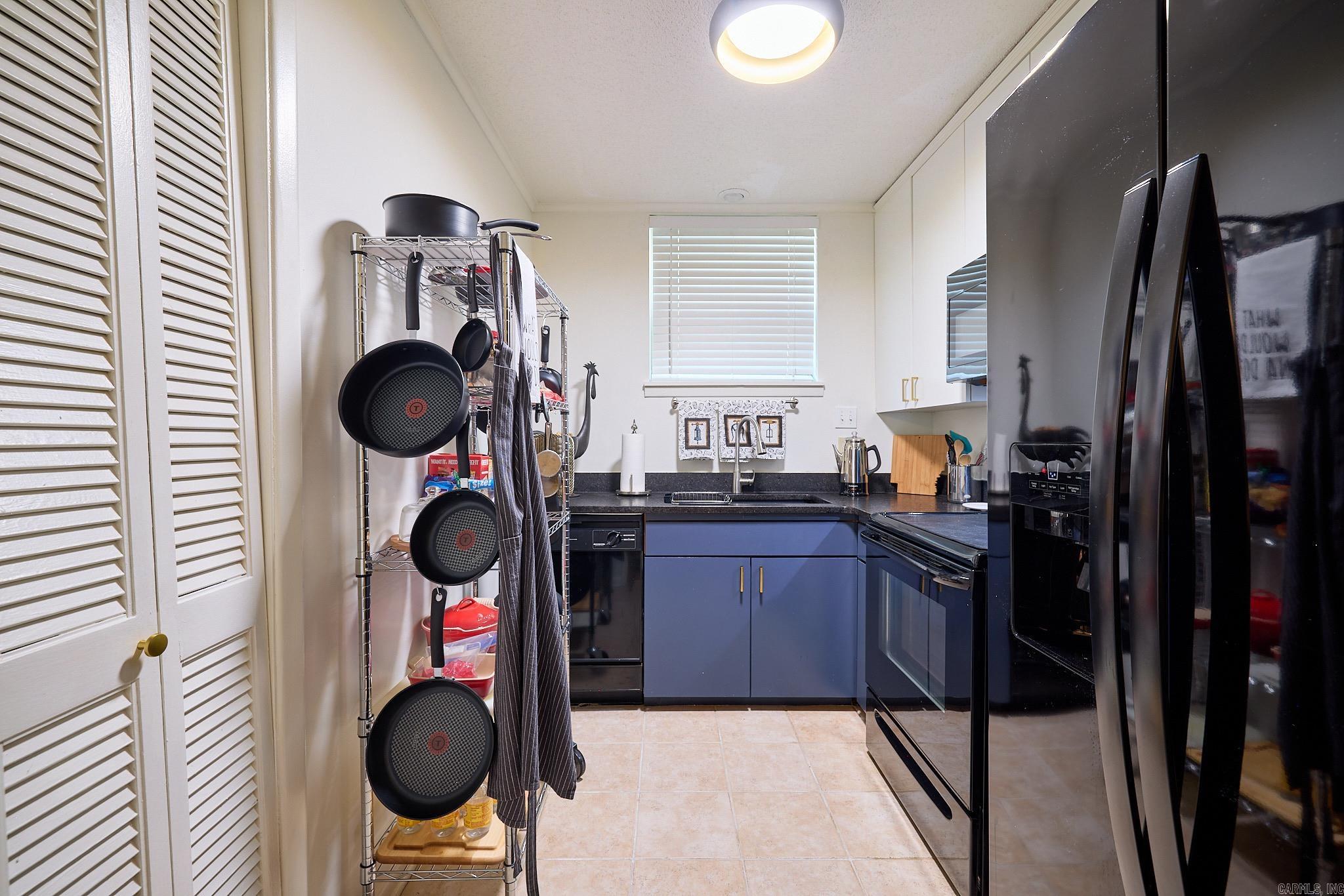 BAYWOOD COLONY HPR - Residential