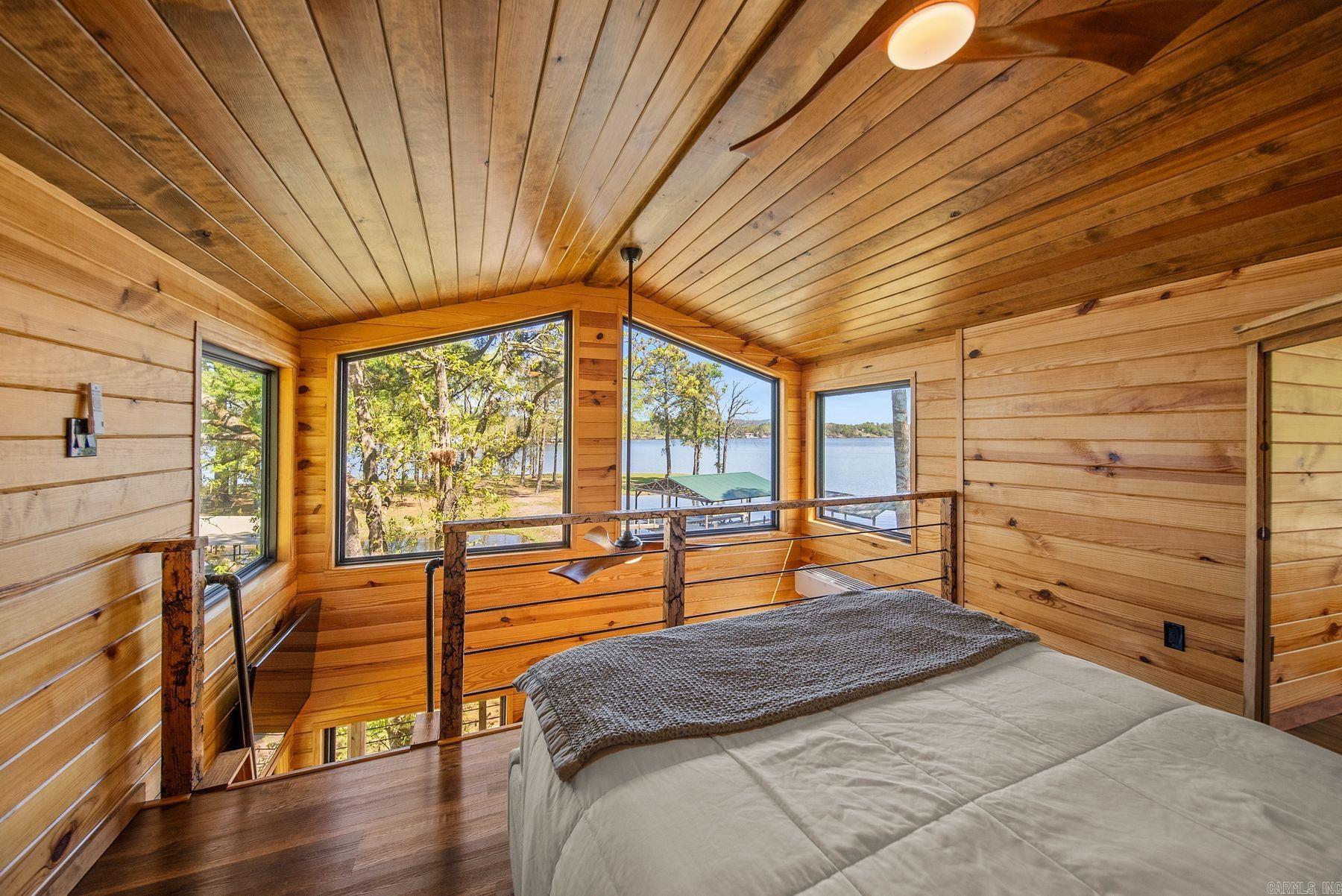 NORTH SHORE - Residential