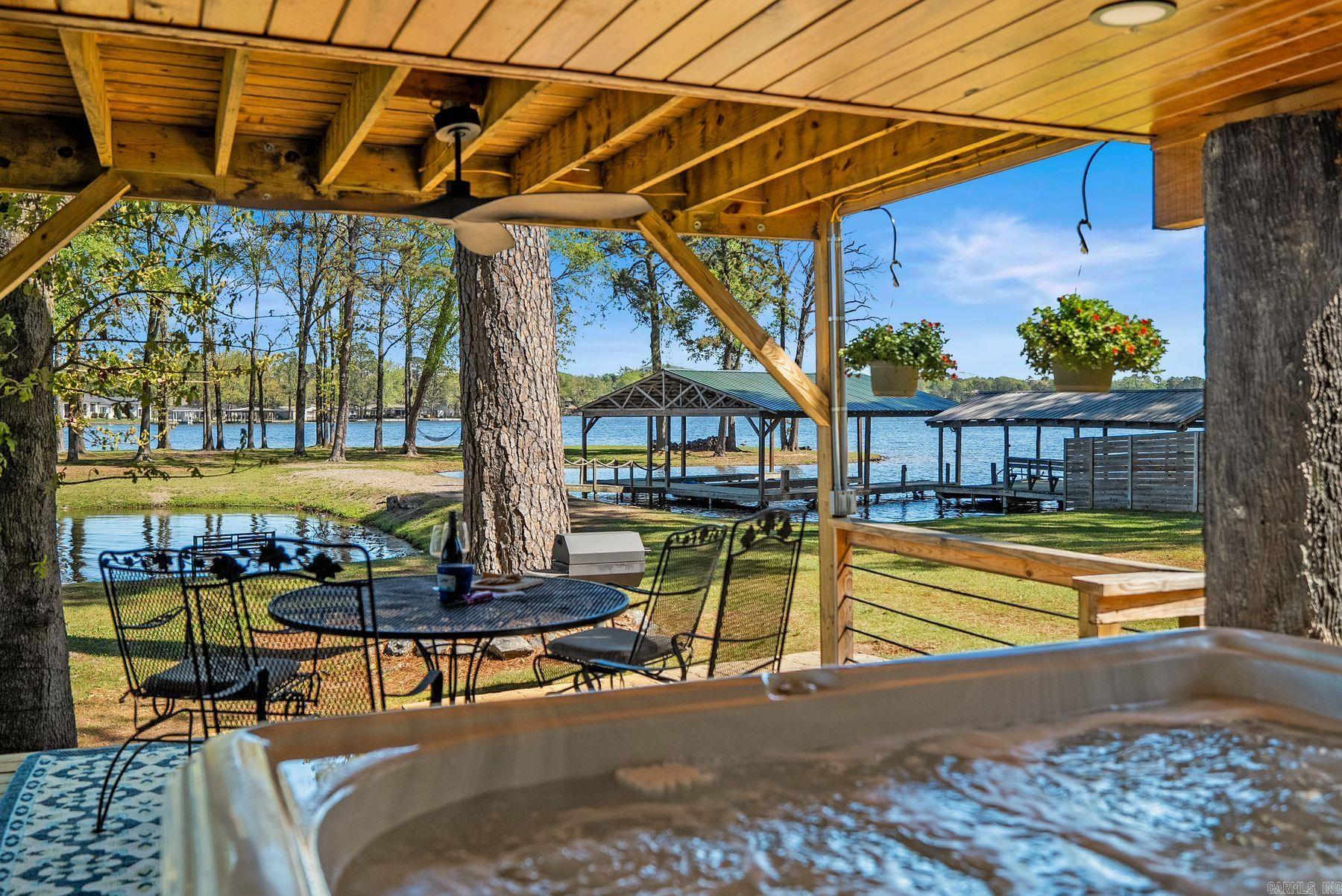 NORTH SHORE - Residential