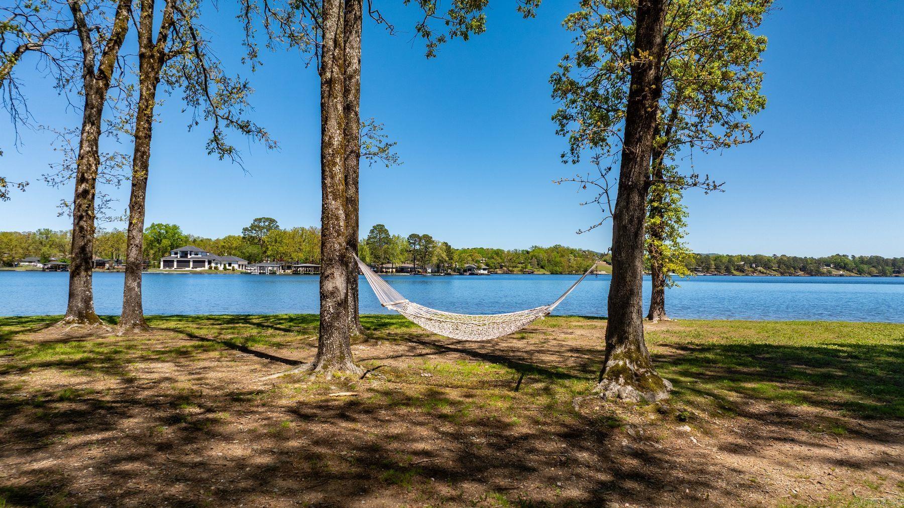 NORTH SHORE - Residential