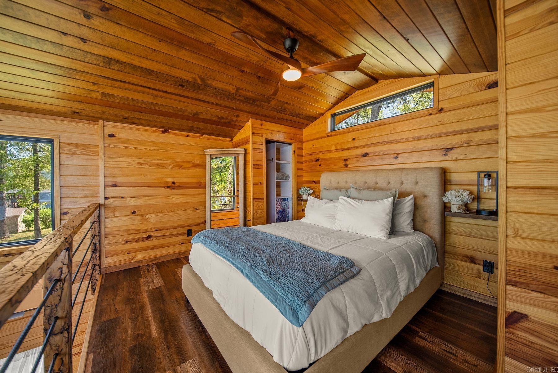 NORTH SHORE - Residential