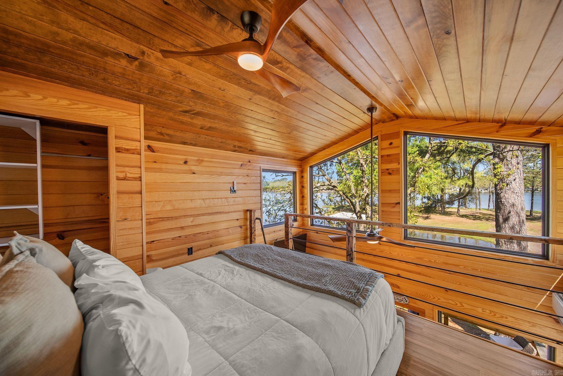 NORTH SHORE - Residential