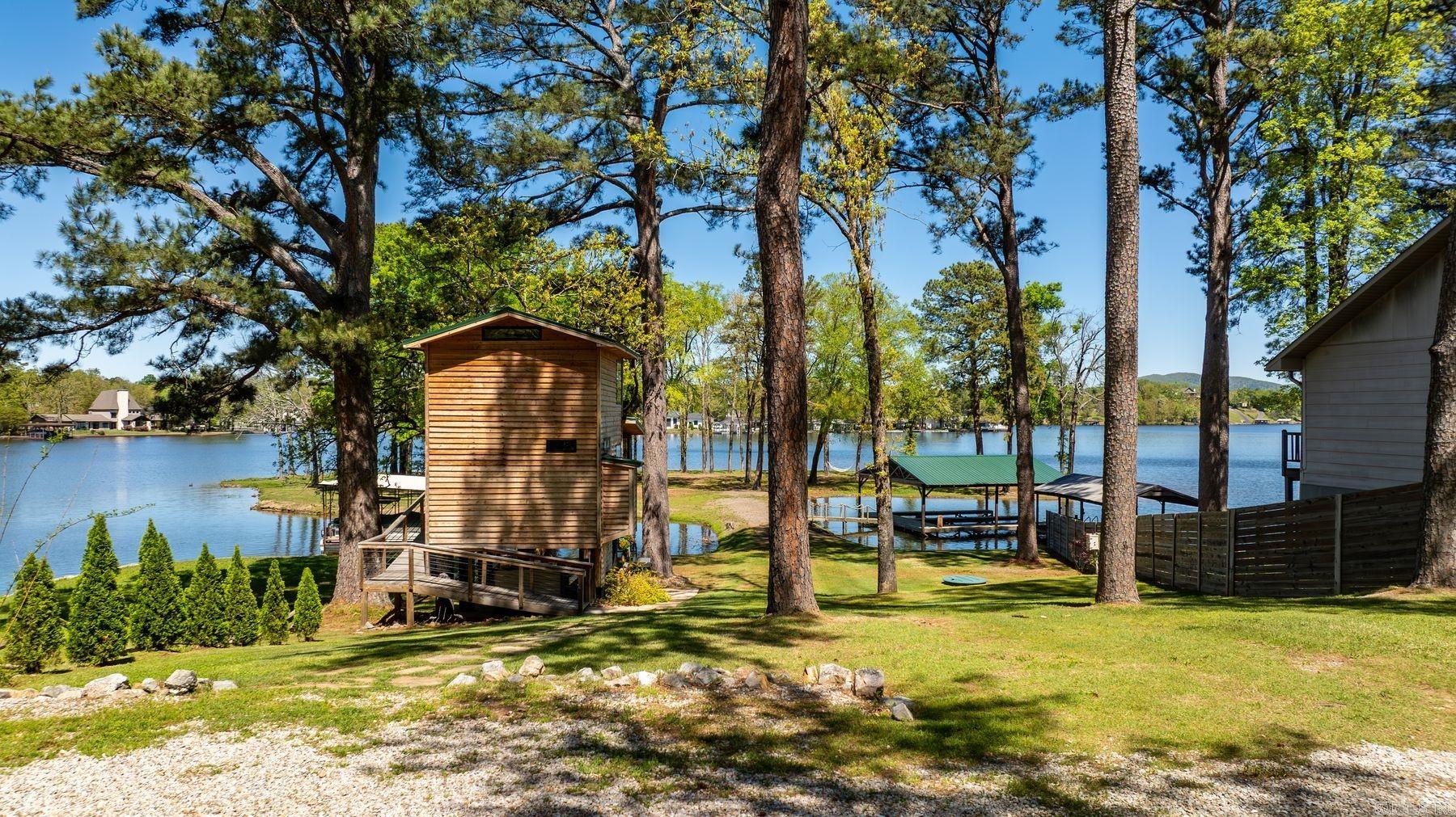 NORTH SHORE - Residential