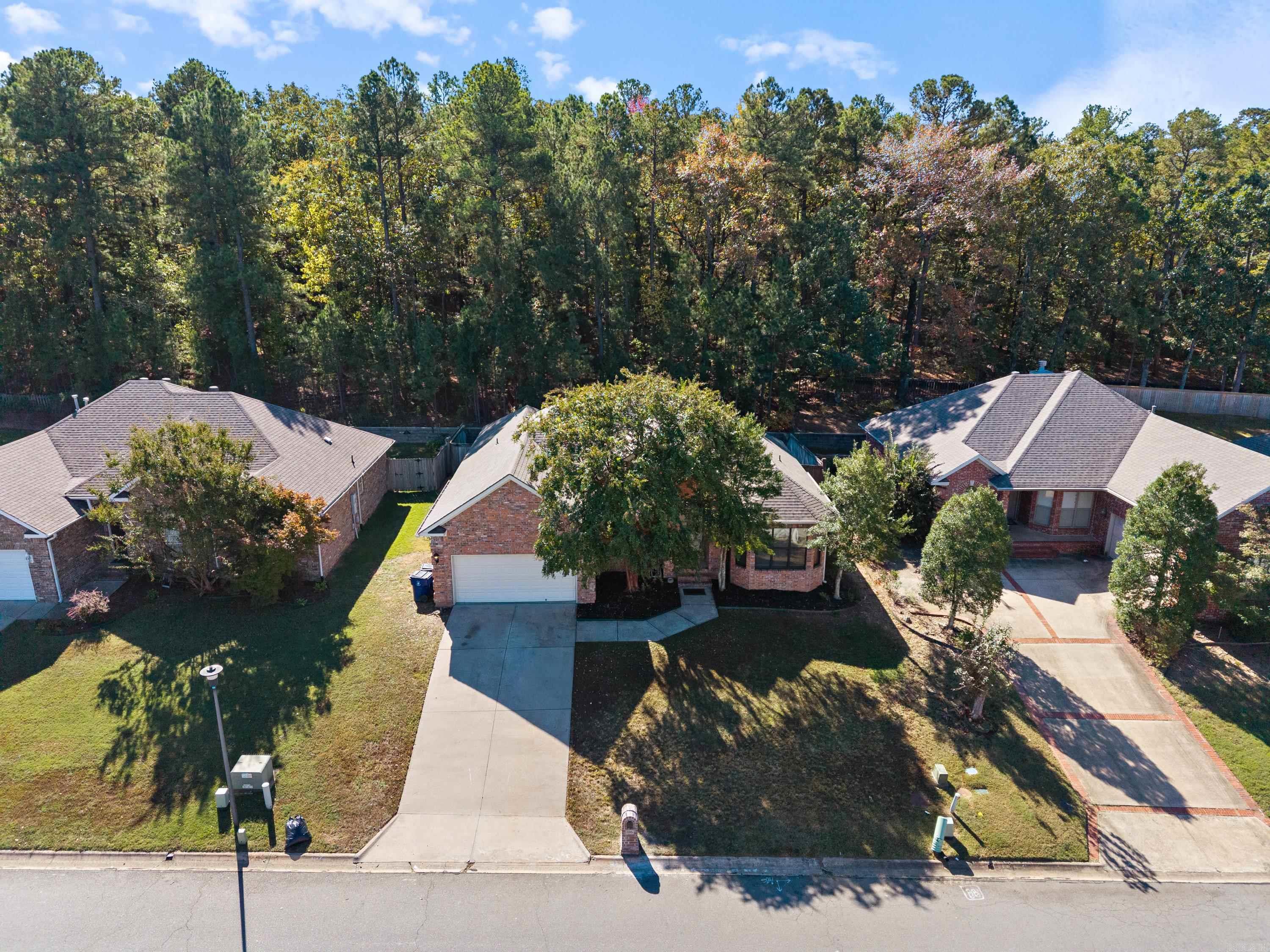 COUNTRY CLUB OF ARK THE - Residential