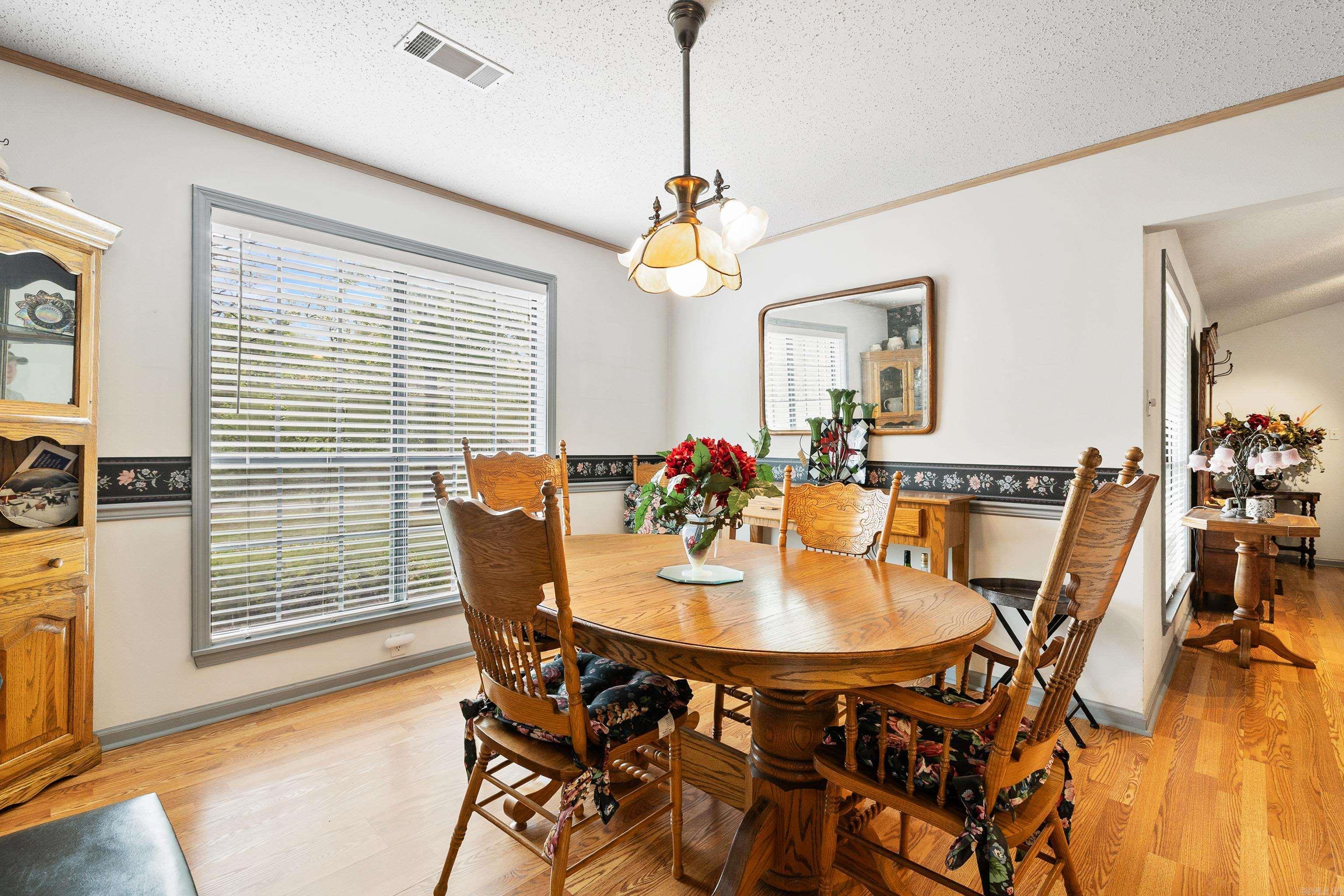 BUGG EDDIE & BERTHA - Residential