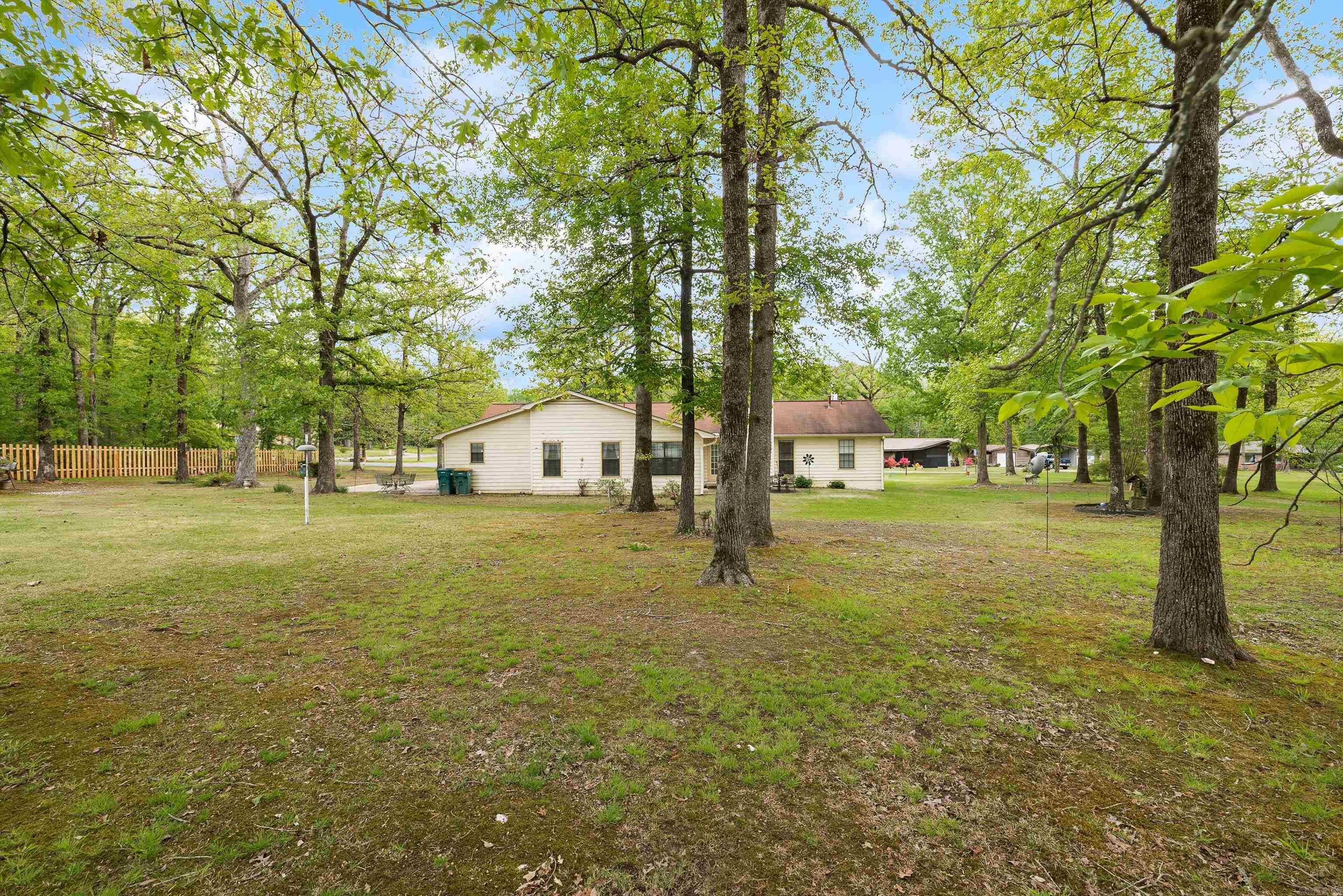 BUGG EDDIE & BERTHA - Residential