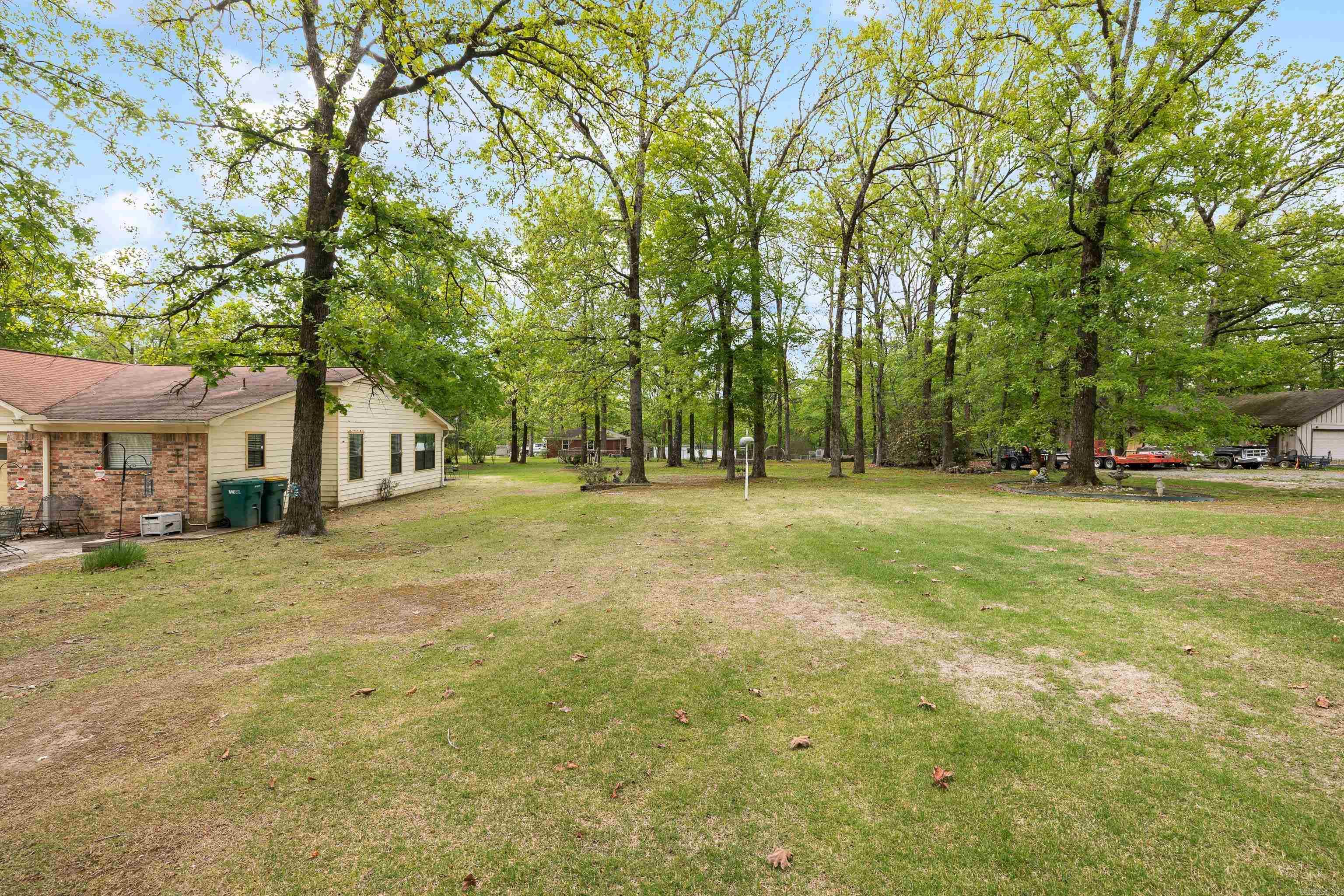 BUGG EDDIE & BERTHA - Residential