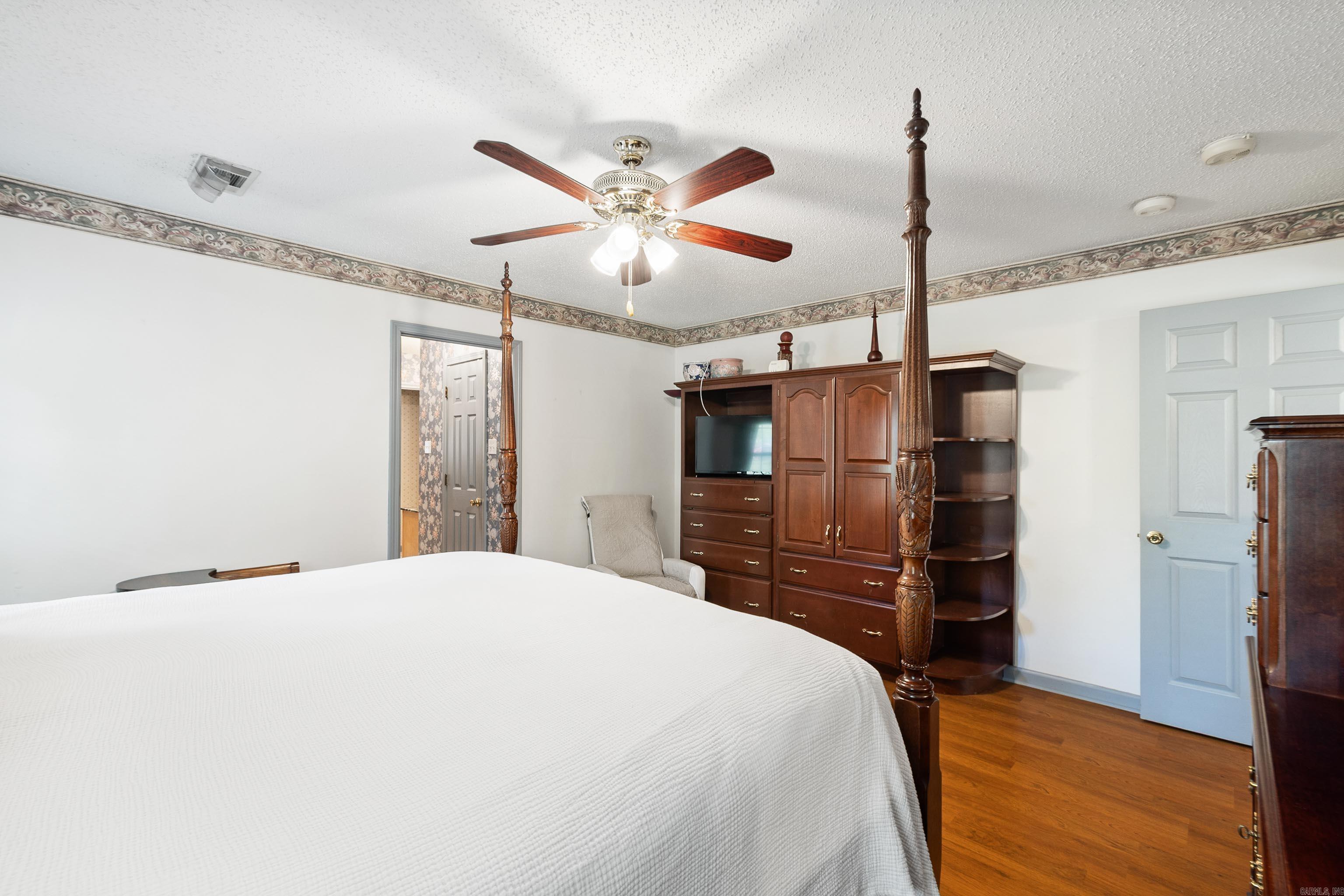 BUGG EDDIE & BERTHA - Residential