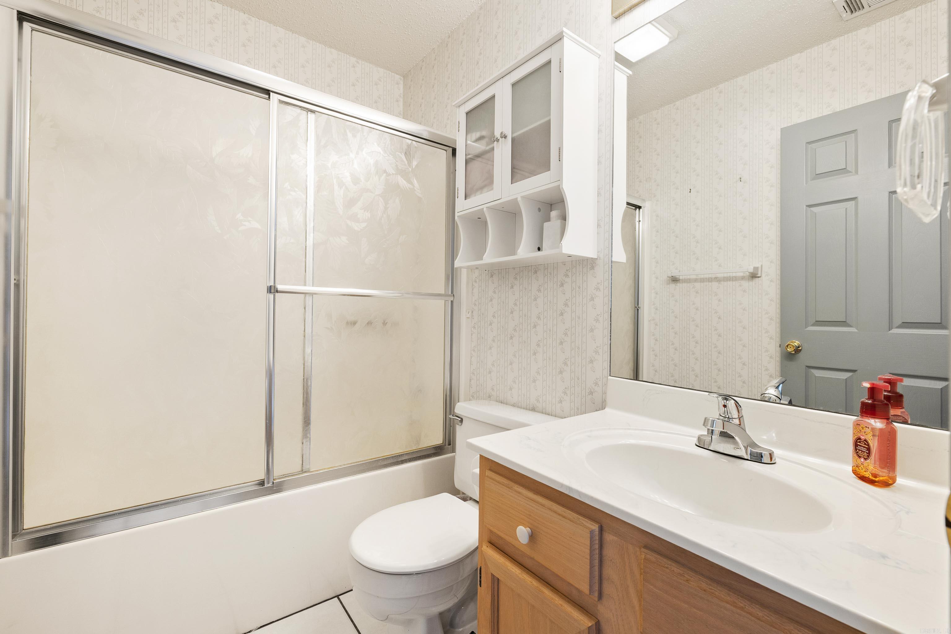 BUGG EDDIE & BERTHA - Residential