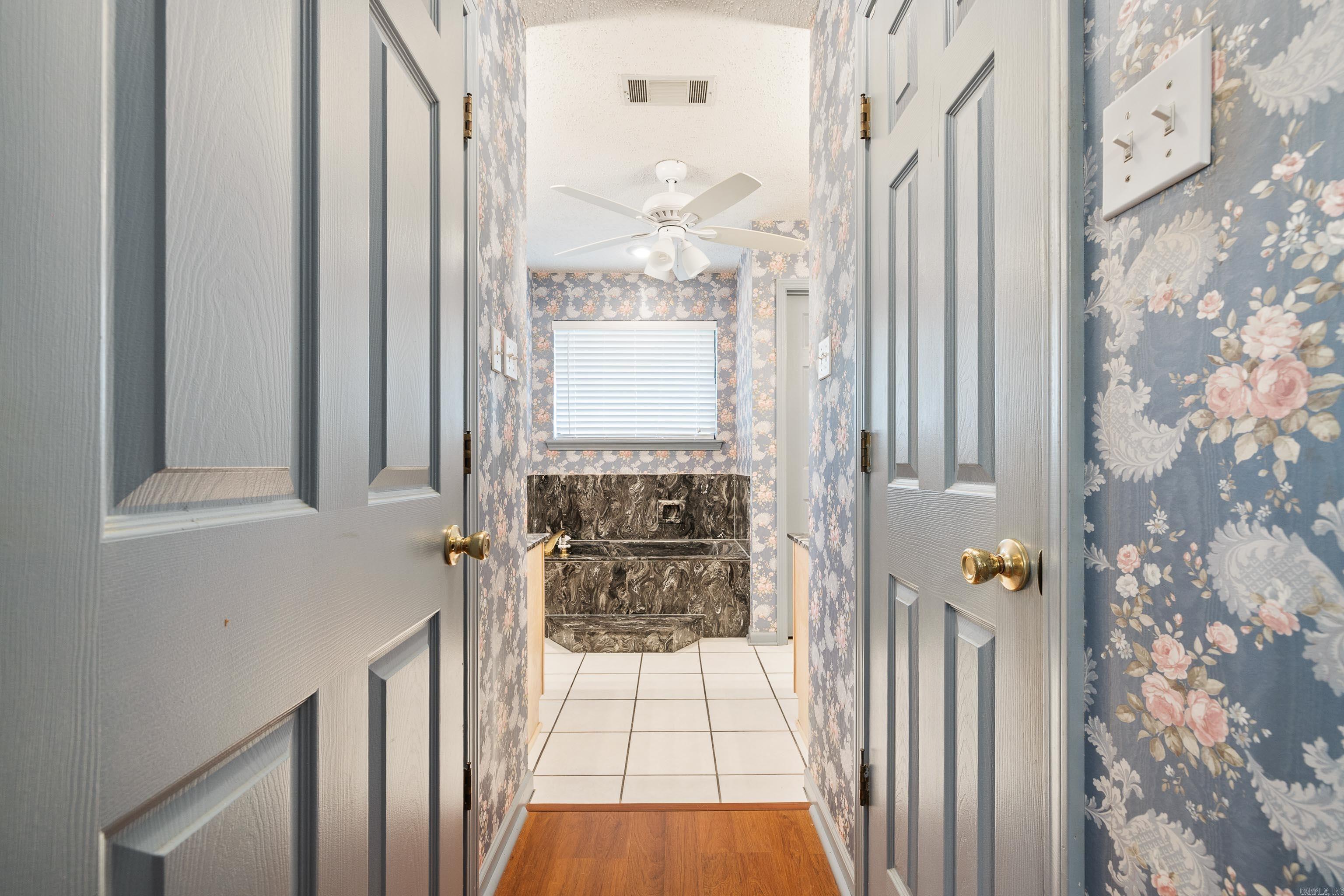 BUGG EDDIE & BERTHA - Residential