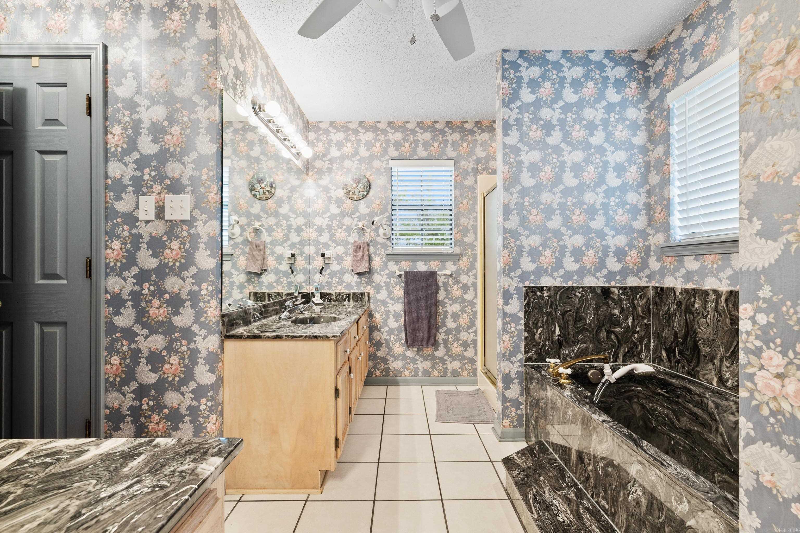 BUGG EDDIE & BERTHA - Residential