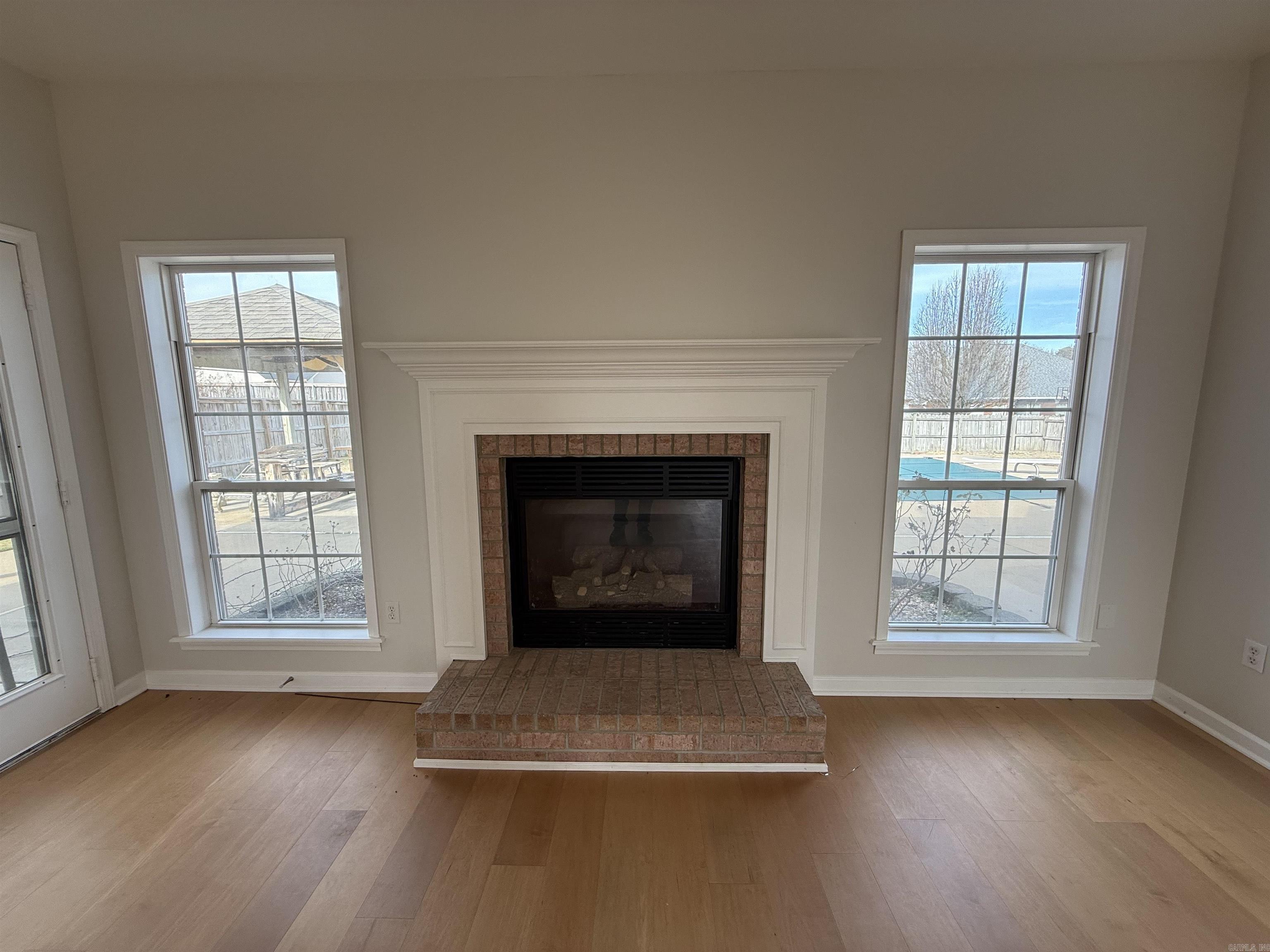 WOODLANDS EDGE - Residential