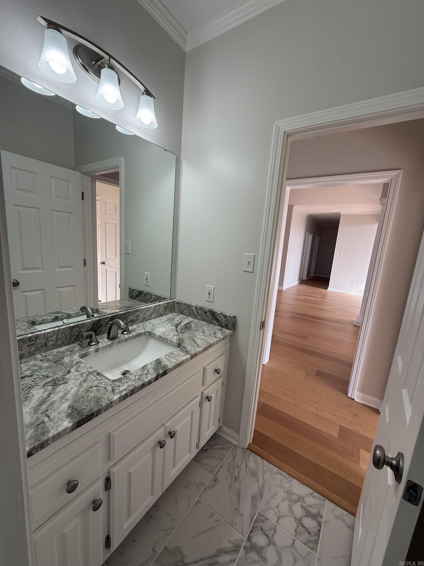 WOODLANDS EDGE - Residential