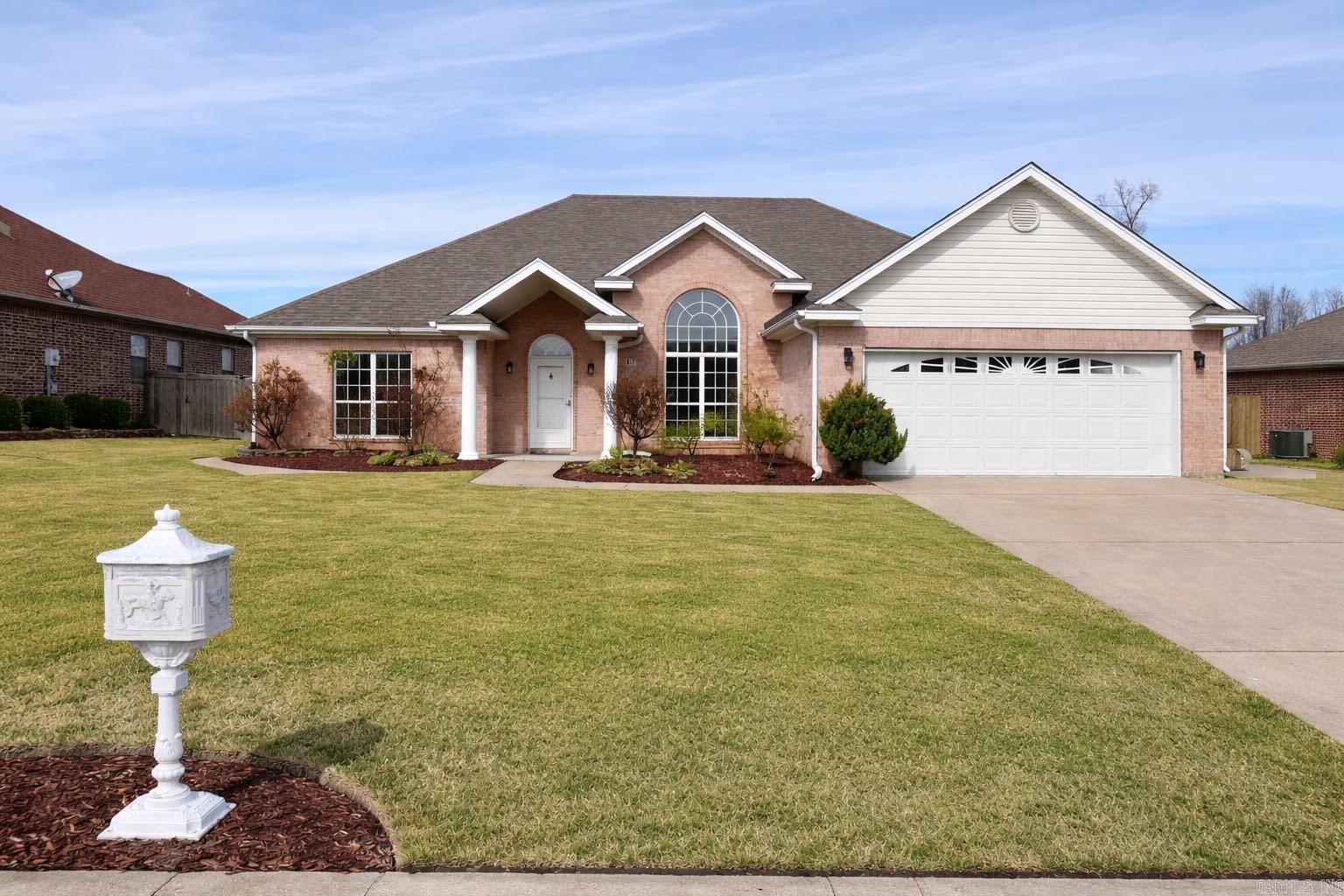 WOODLANDS EDGE - Residential