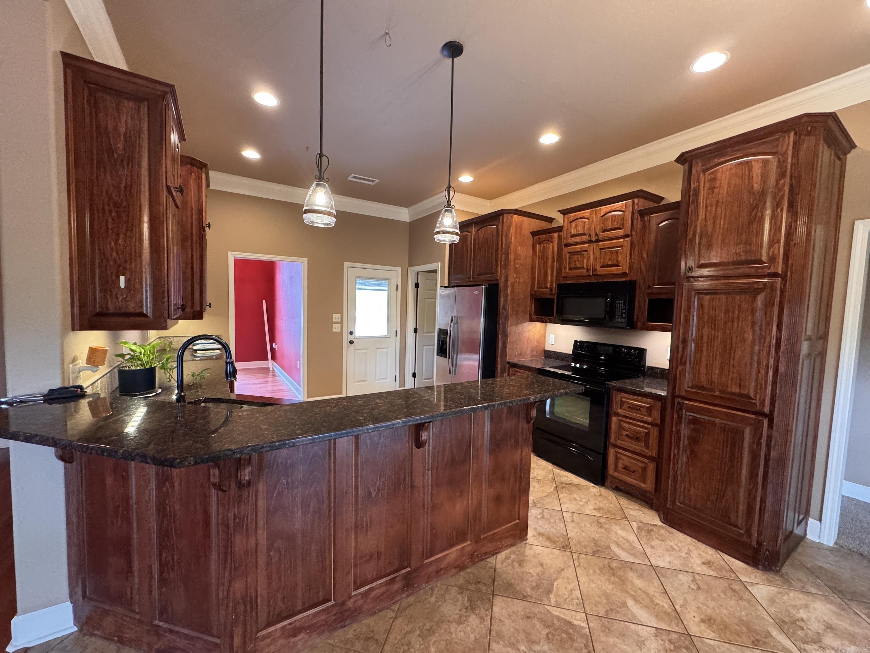 SADDLEBROOK EST - Residential
