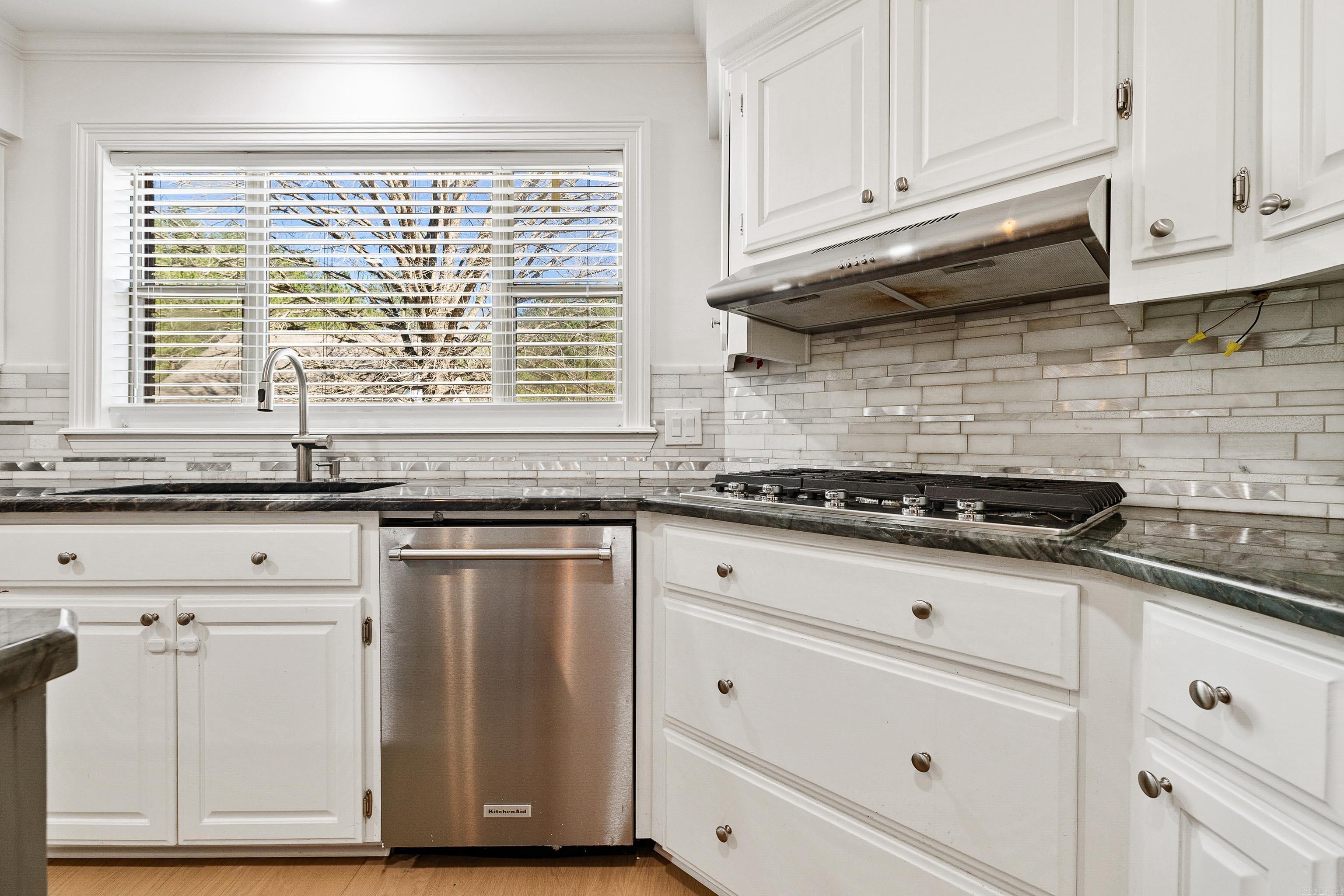 PLANTATION ACRES - Residential