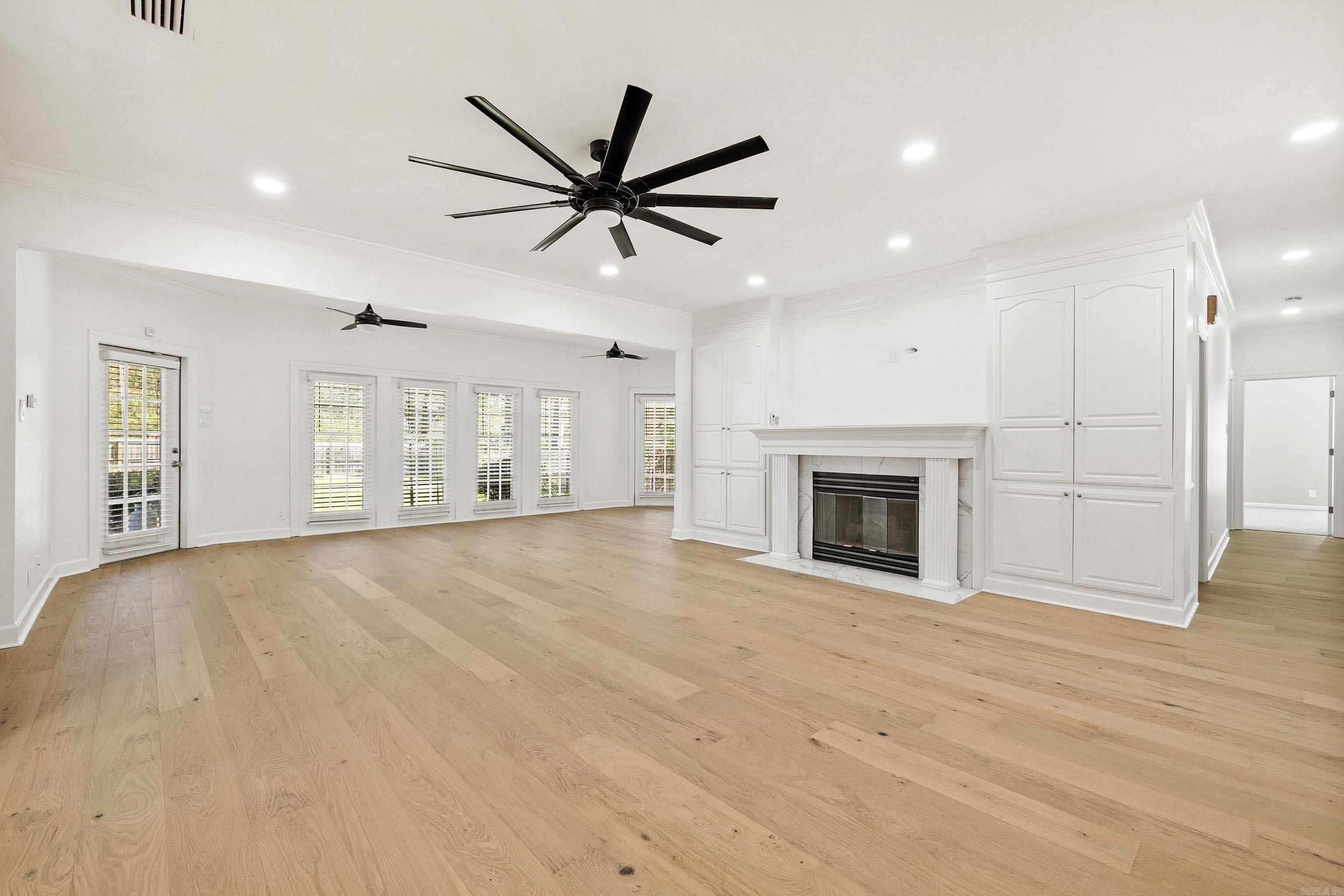 PLANTATION ACRES - Residential