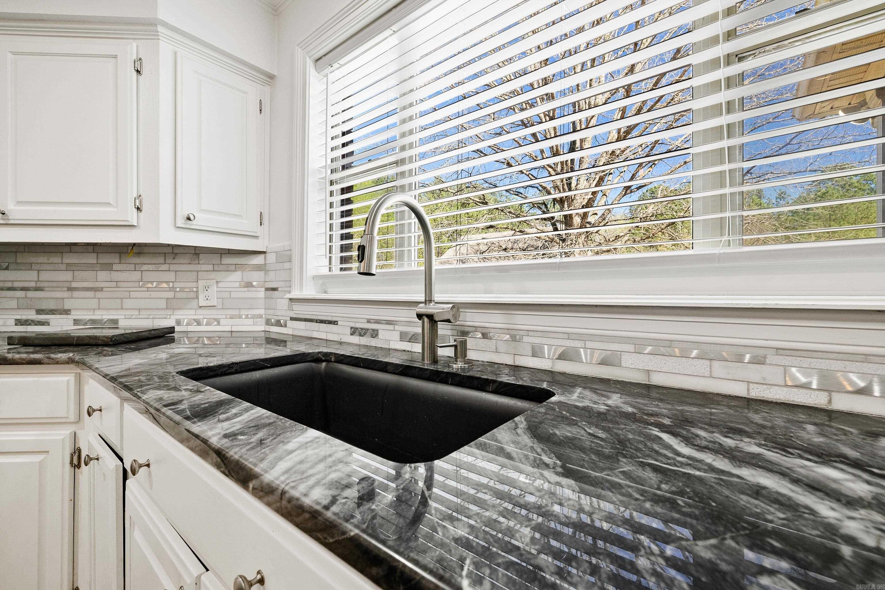 PLANTATION ACRES - Residential