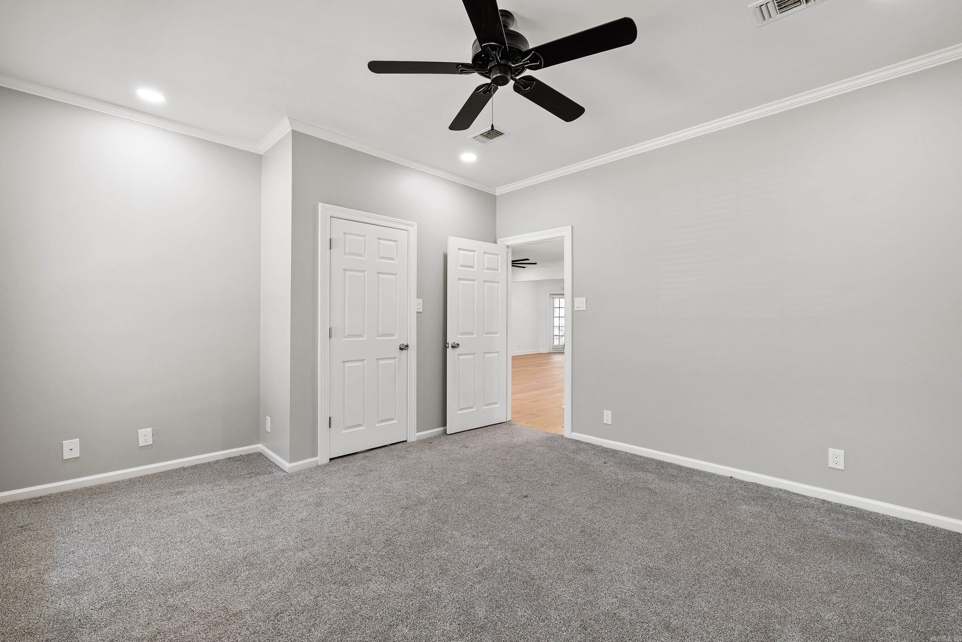 PLANTATION ACRES - Residential