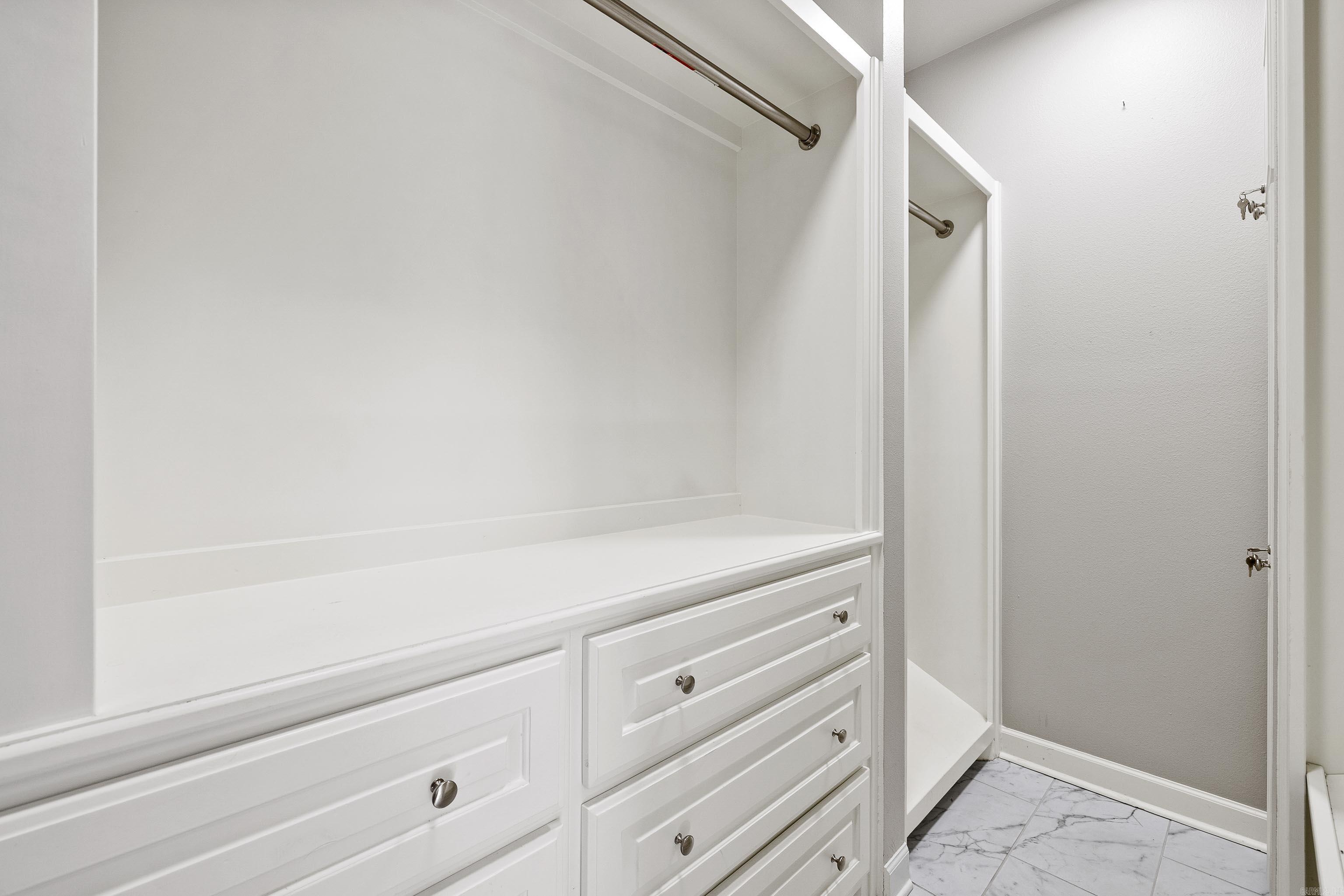 PLANTATION ACRES - Residential