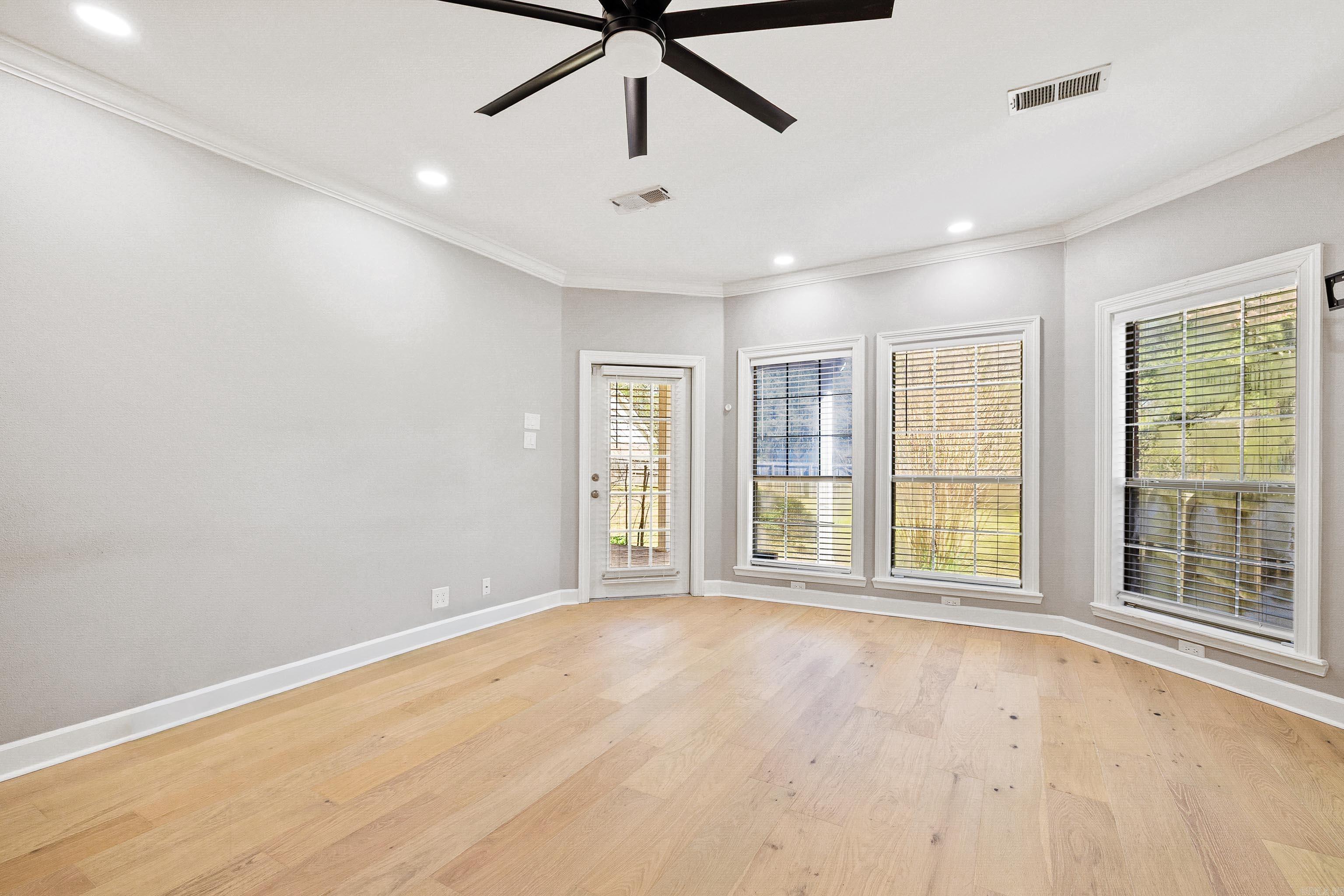 PLANTATION ACRES - Residential