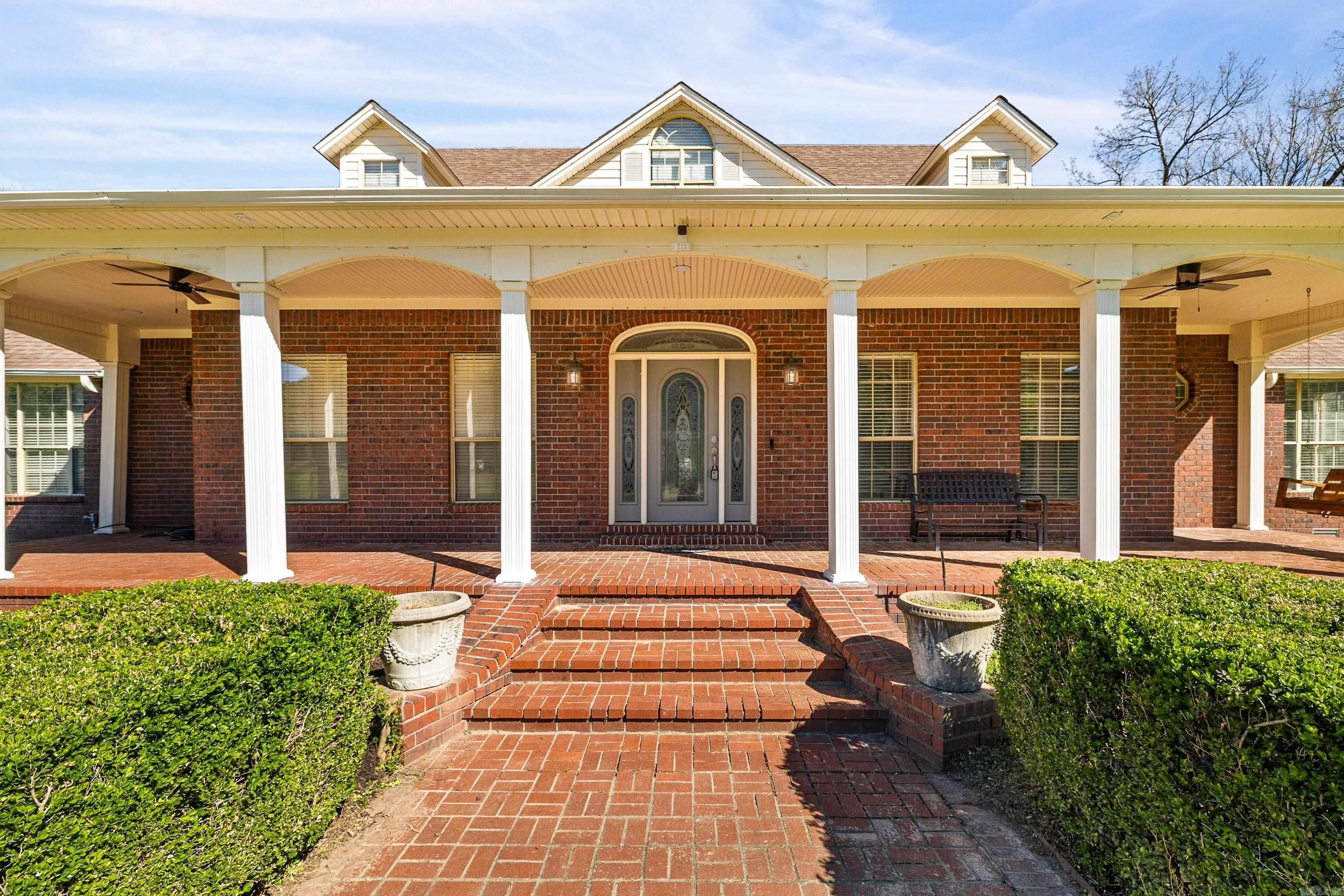 PLANTATION ACRES - Residential