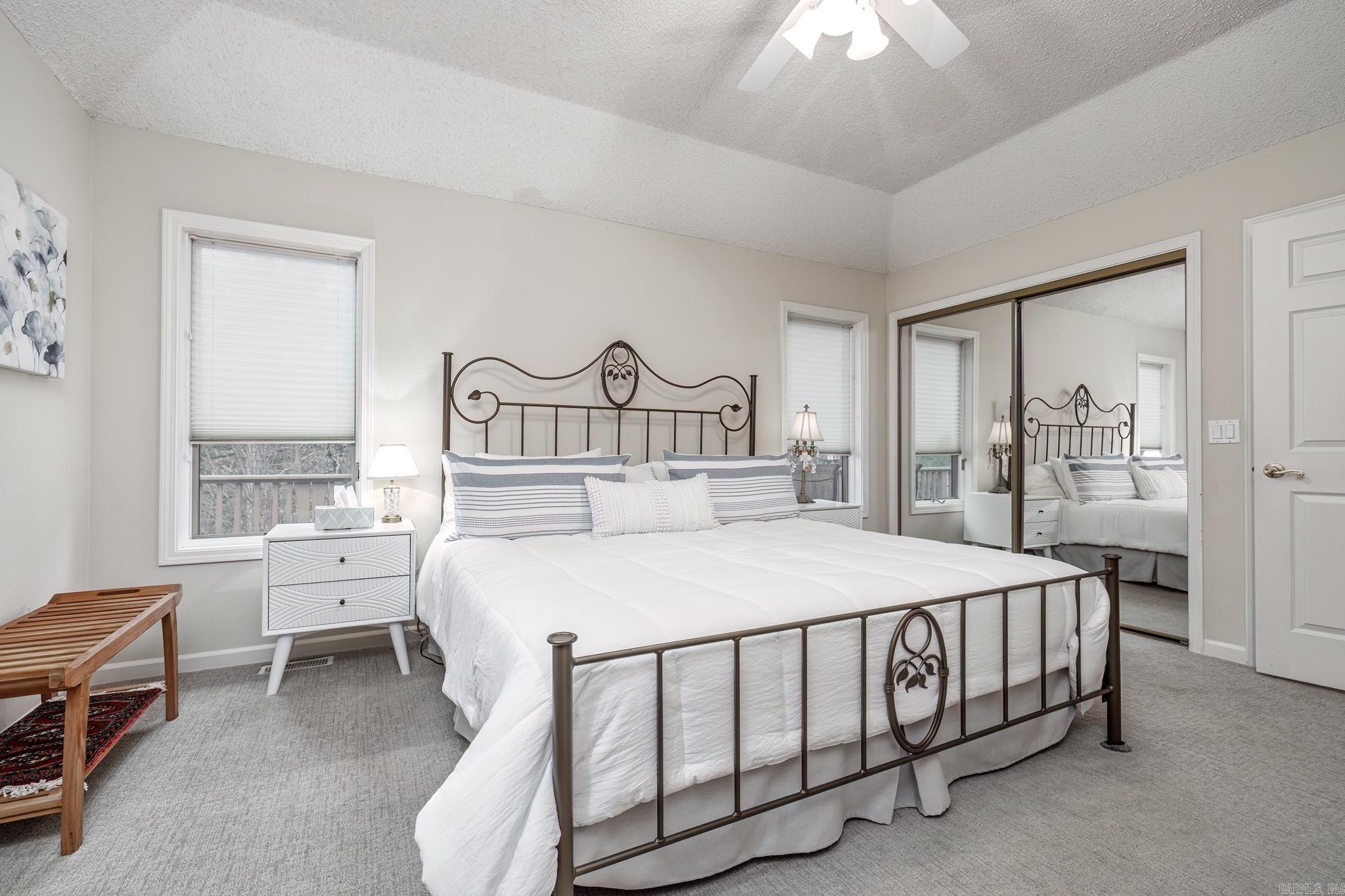 ARISTA COURTS - Residential
