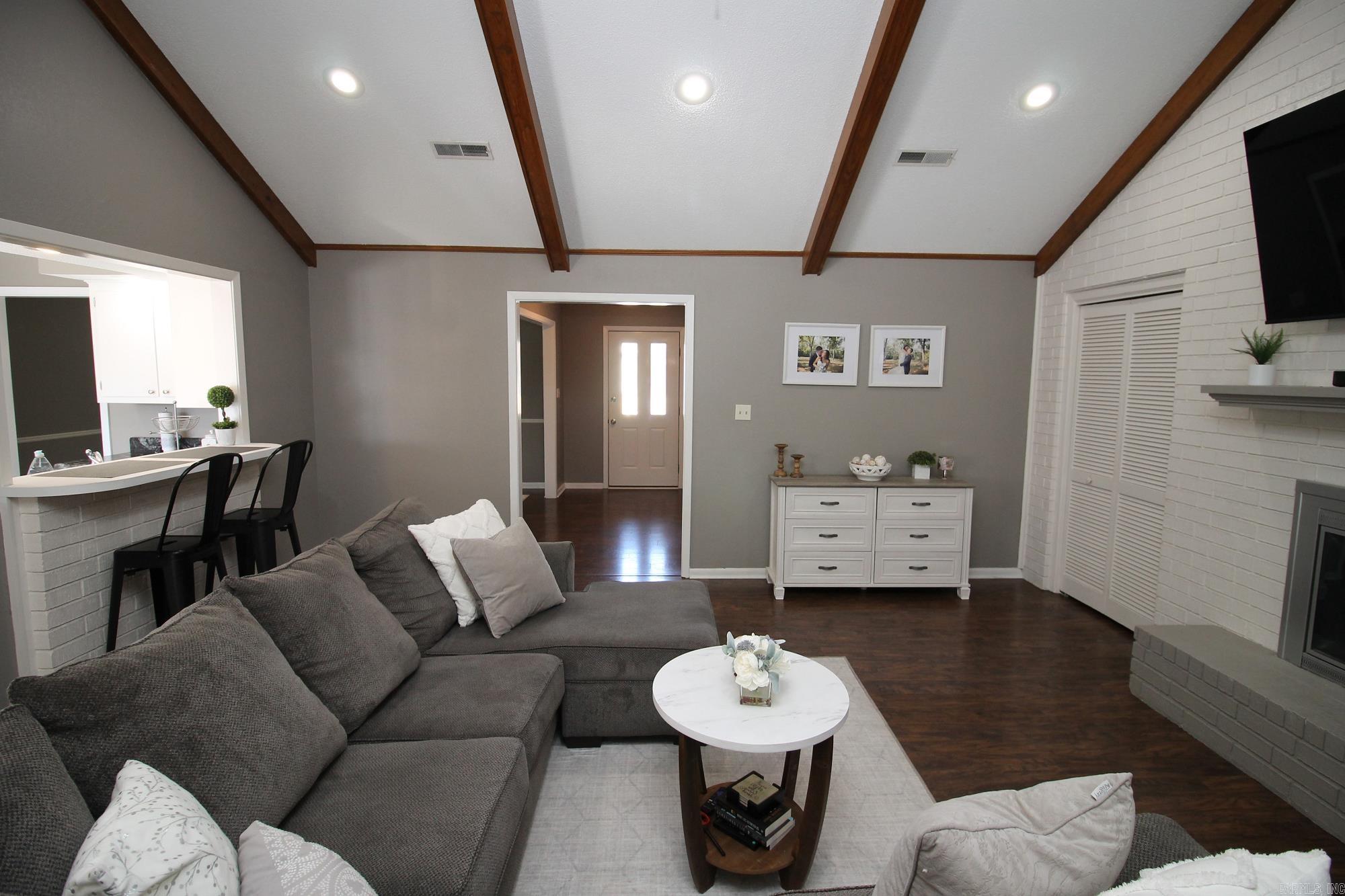 WALNUT VALLEY - Residential