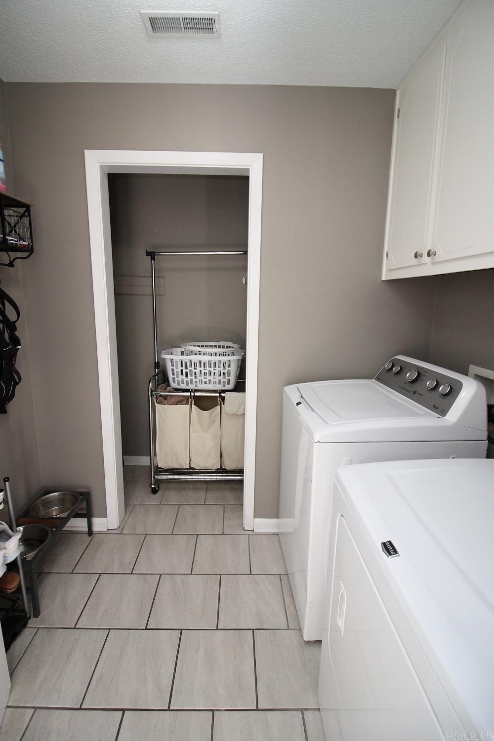 WALNUT VALLEY - Residential