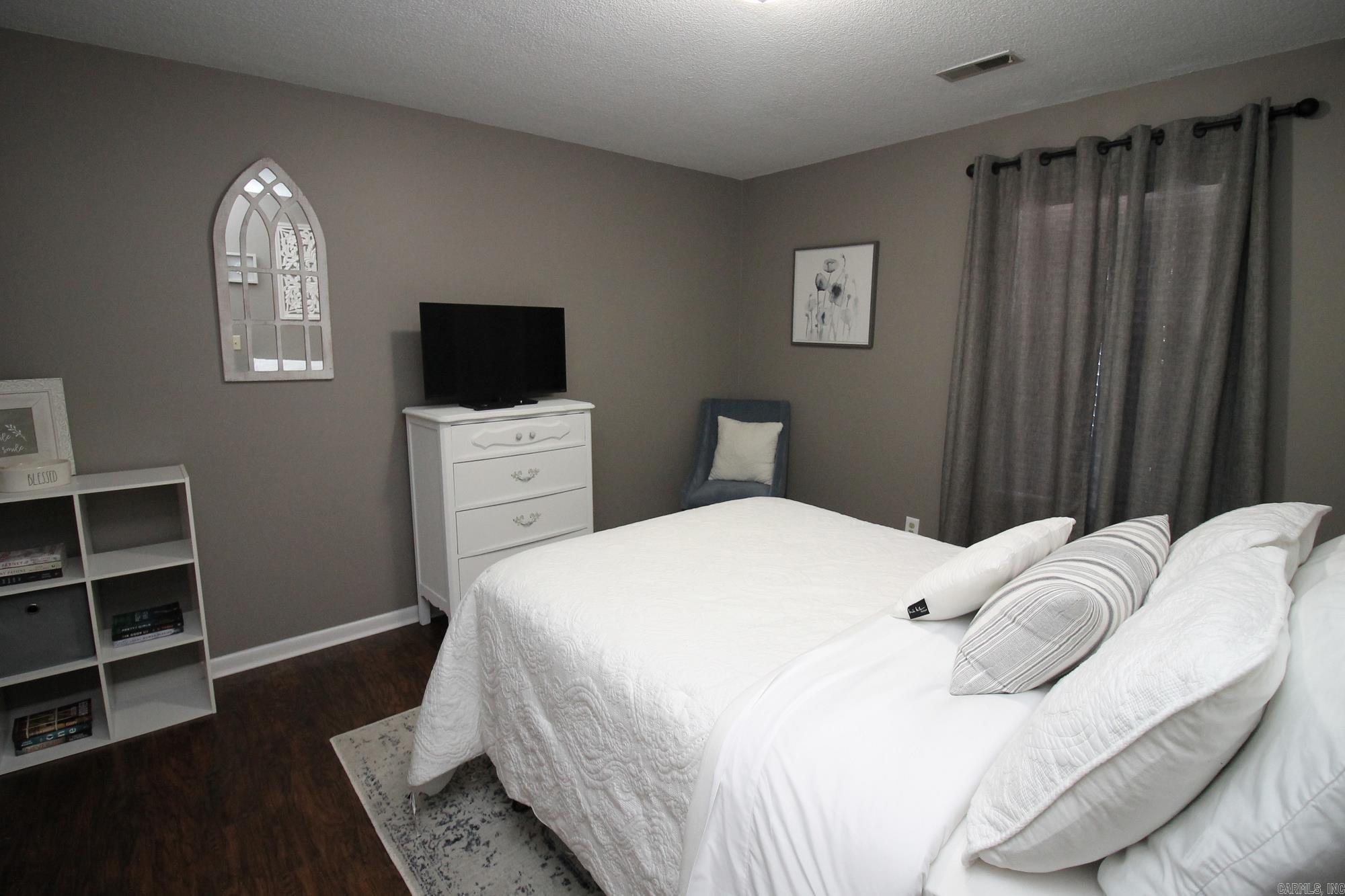 WALNUT VALLEY - Residential